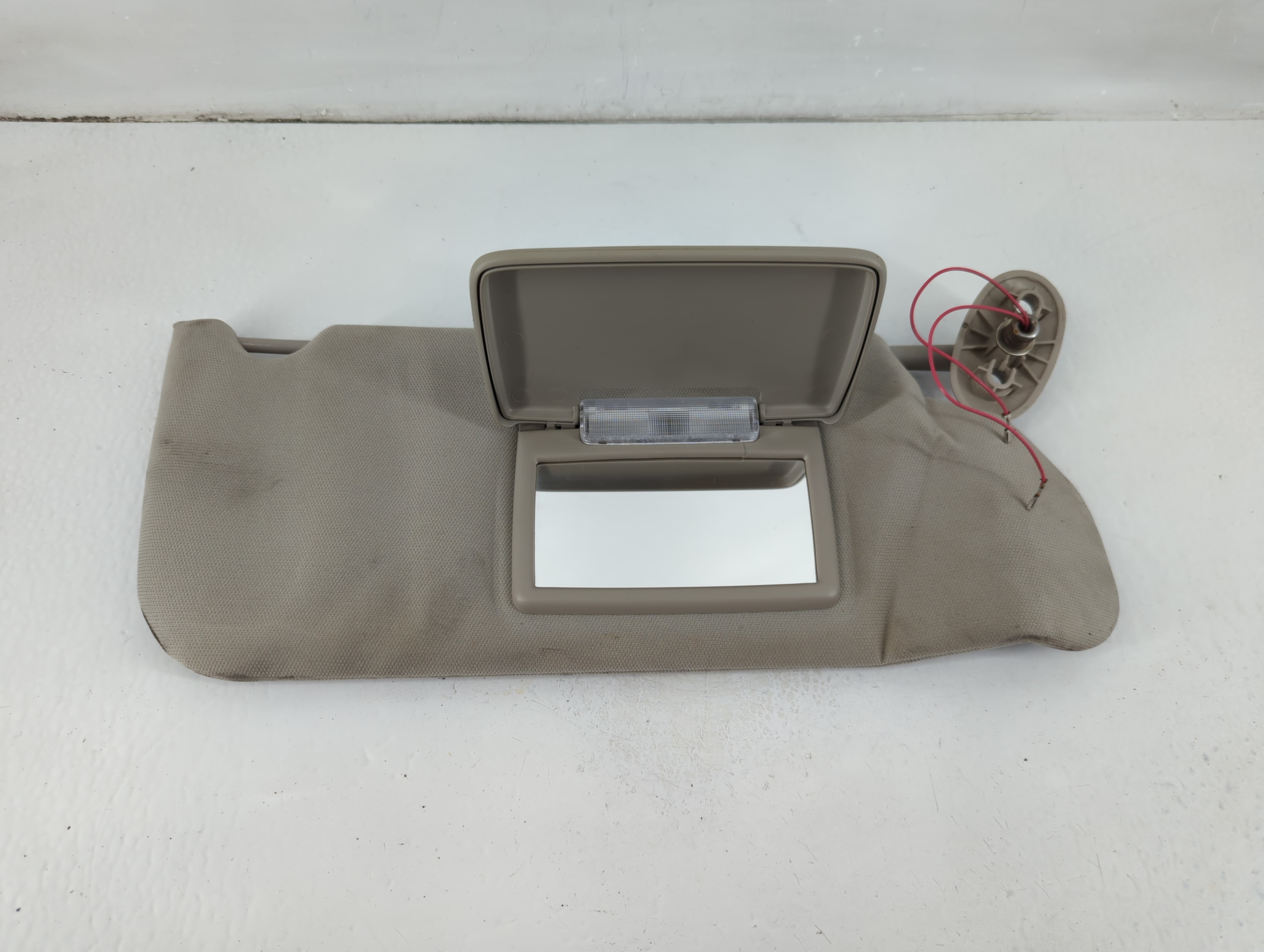 Picture of 2005-2010 Jeep Grand Cherokee Passenger Sun Visor Mirror Right Sunvisor 1102995