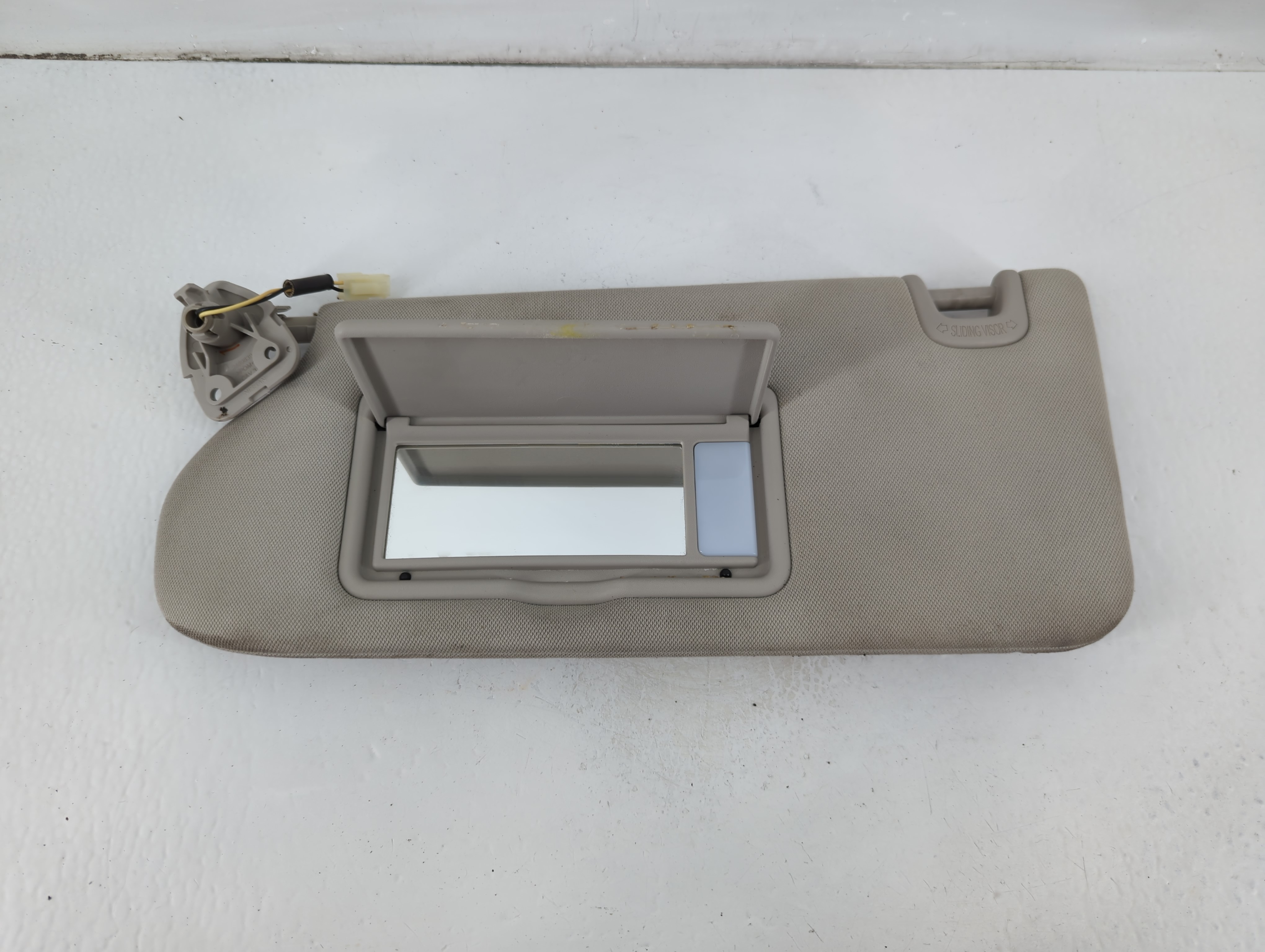 Picture of 2019-2020 Infiniti Qx50 Driver Sun Visor Mirror Left Sunvisor Grey 1103013