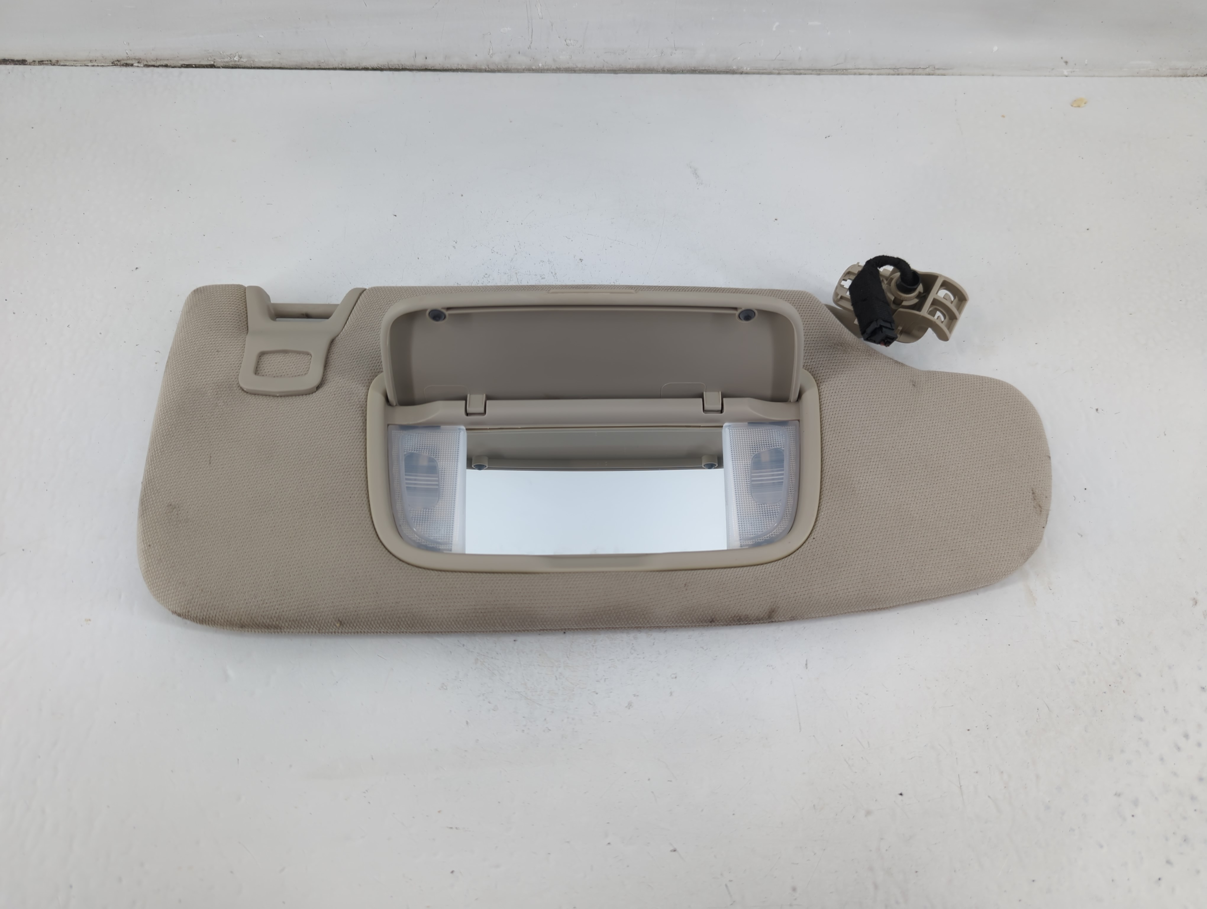Picture of 2019-2020 Ford Fusion Driver Sun Visor Mirror Left Sunvisor Grey 1103014
