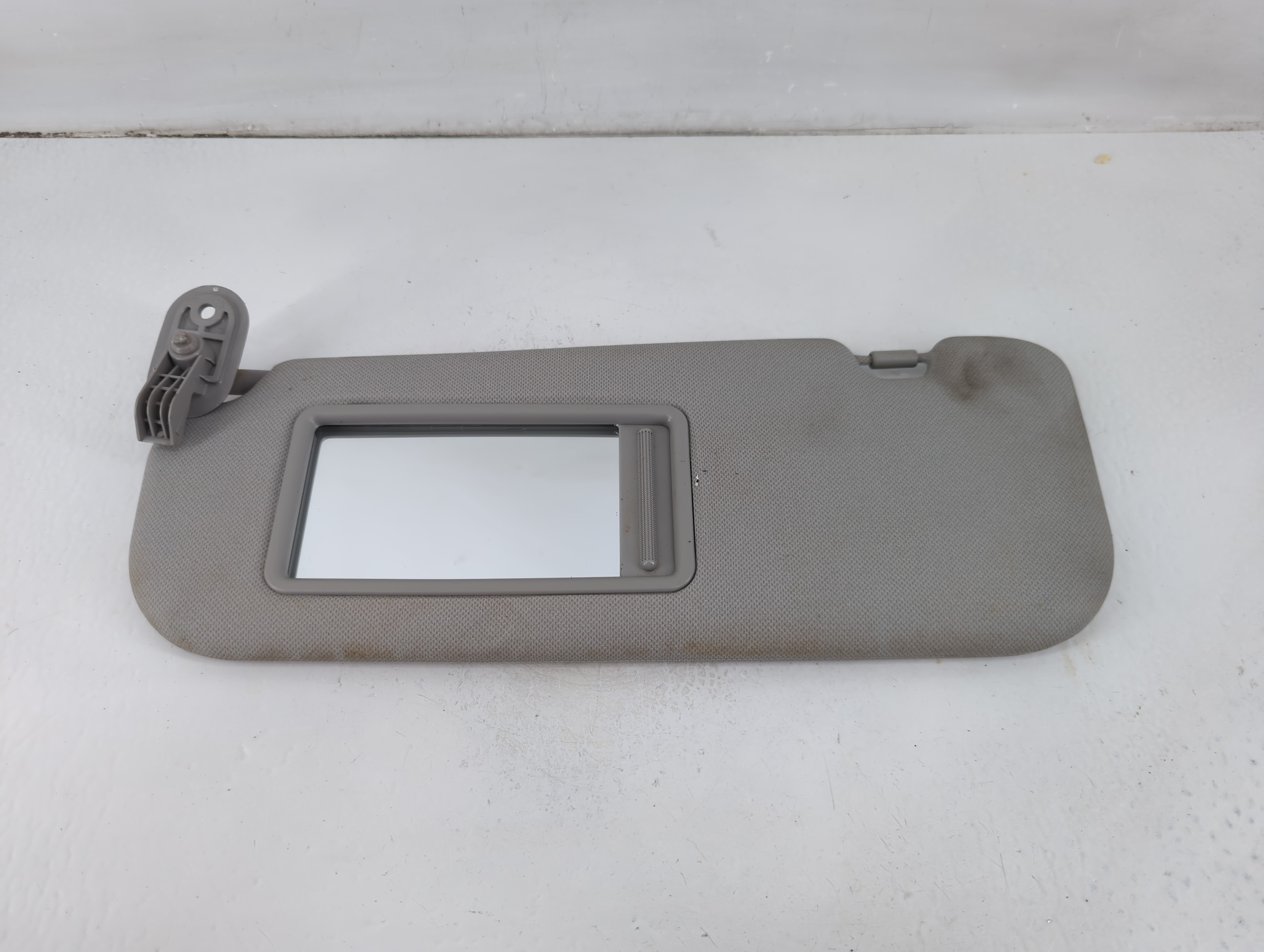 Picture of 2014-2016 Hyundai Elantra Driver Sun Visor Mirror Left Sunvisor 1103021