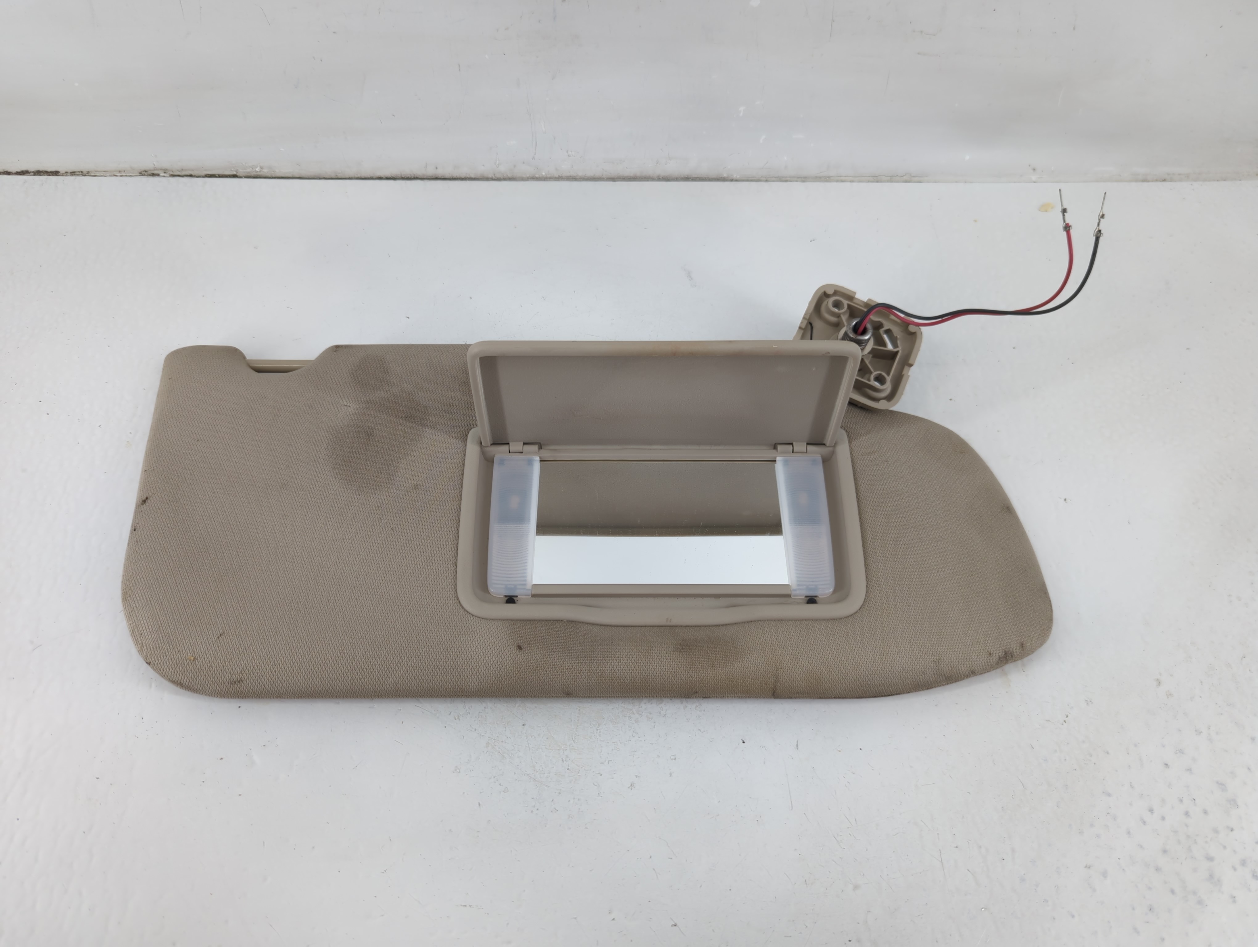 Picture of 2010-2012 Lincoln Mkt Passenger Sun Visor Mirror Right Sunvisor 1103024