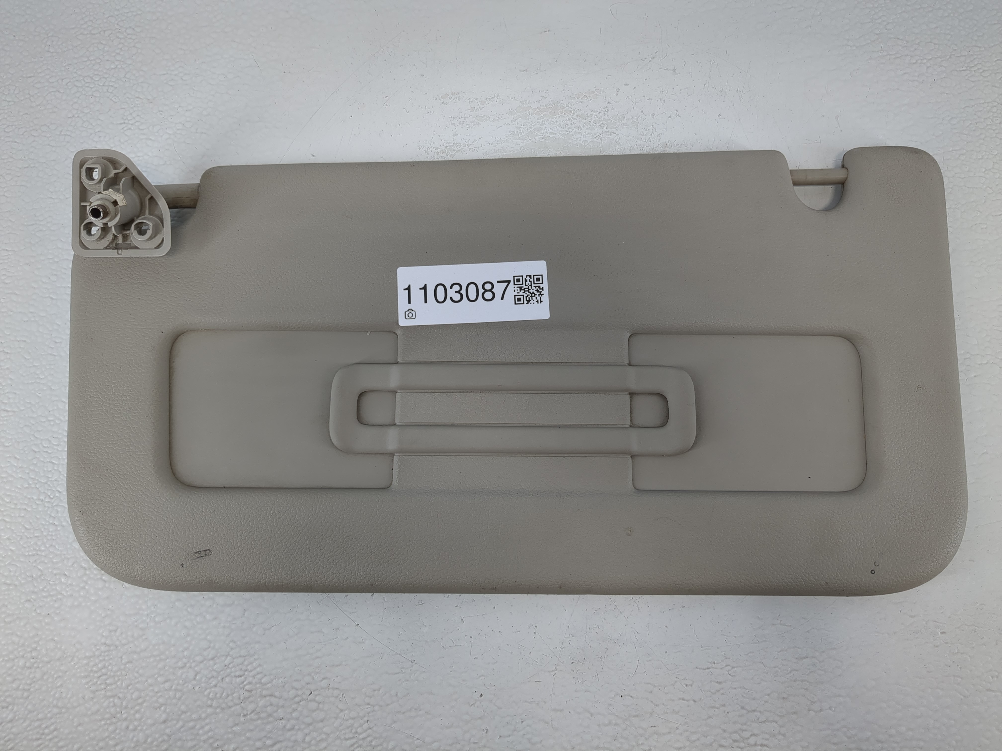 Picture of 2012-2020 Nissan Nv2500 Passenger Sun Visor Mirror Right Sunvisor Grey 1103087