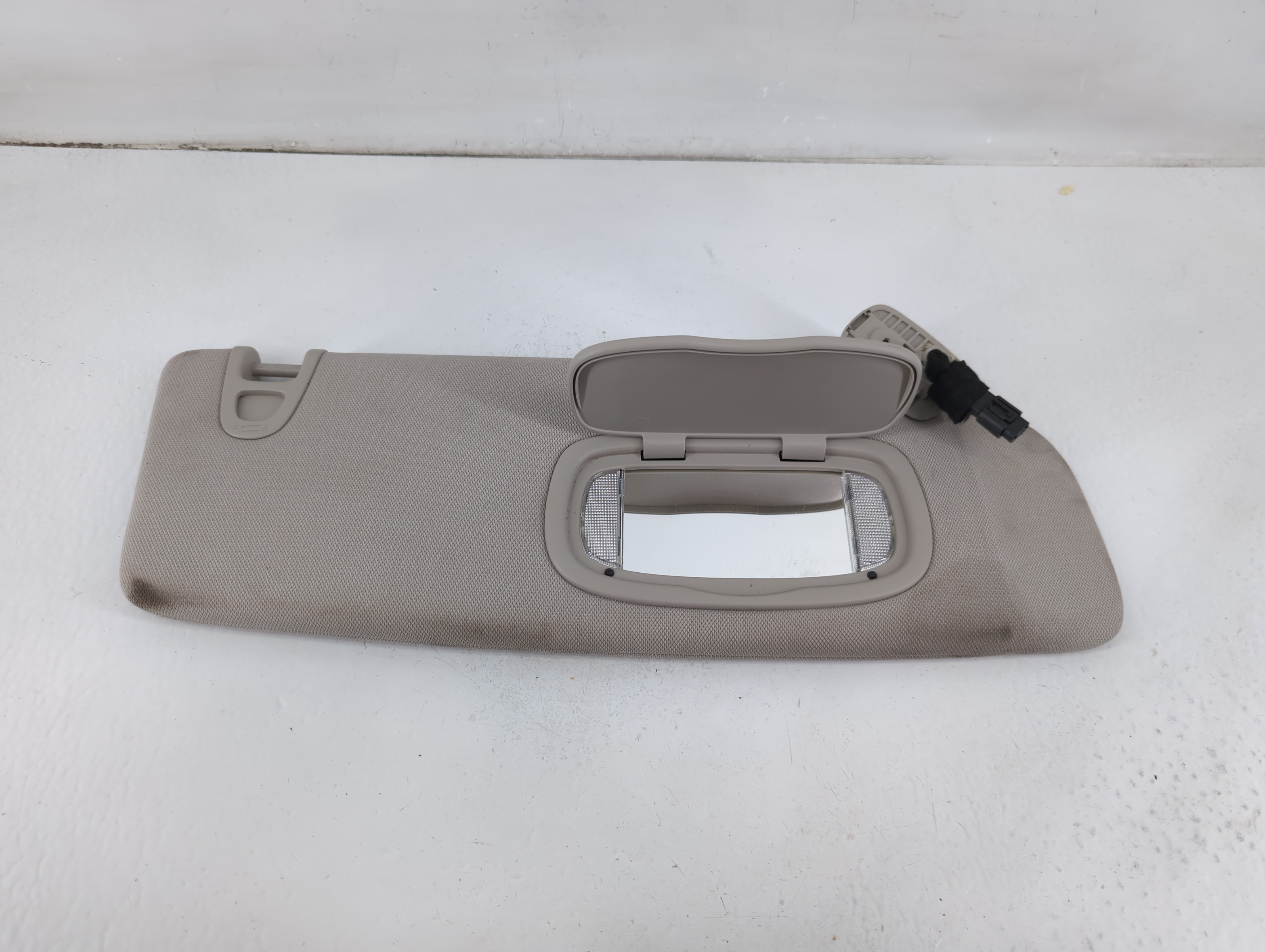 Picture of 2021-2022 Chrysler Pacifica Passenger Sun Visor Mirror Right Sunvisor 1103098