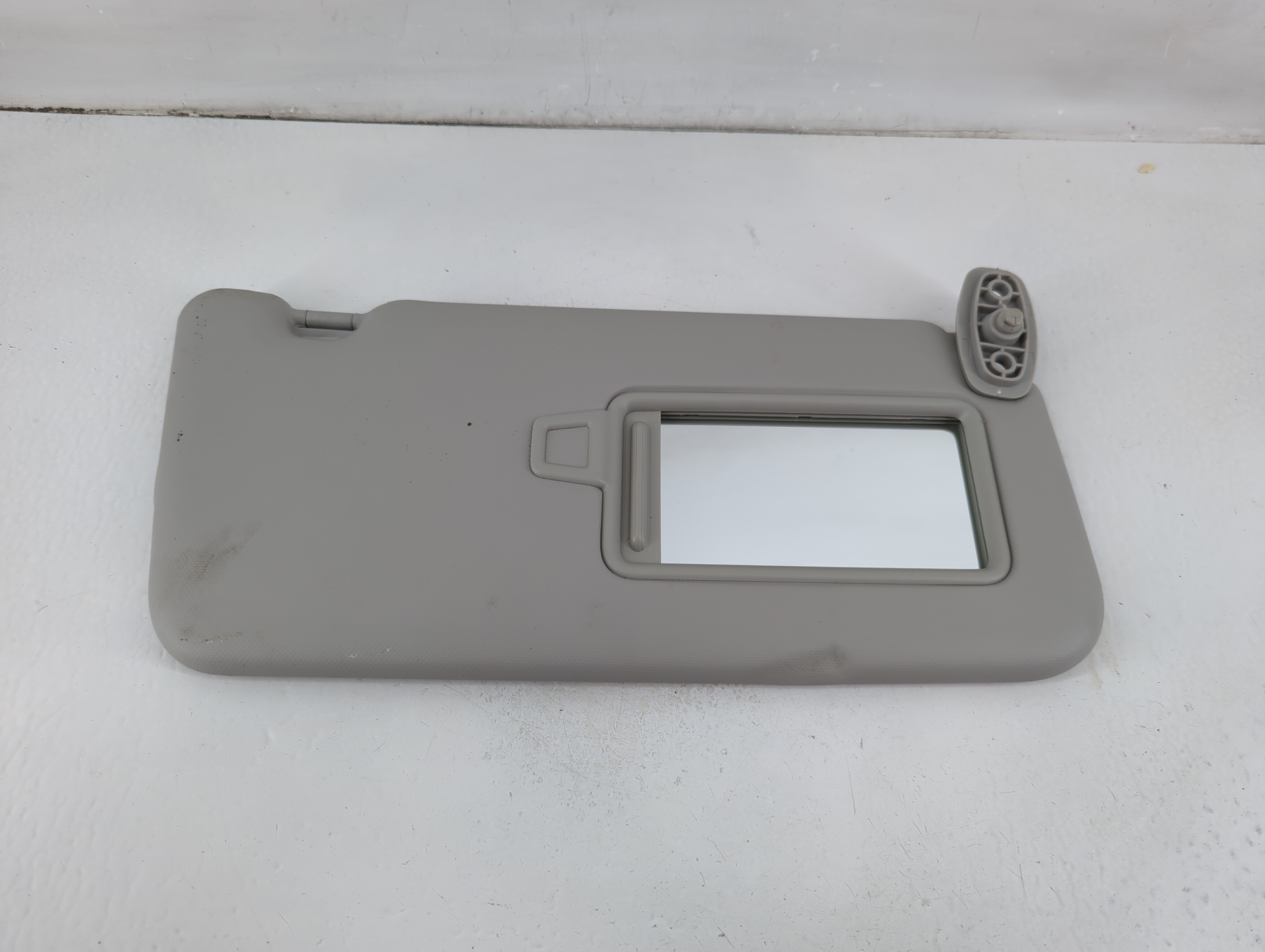 Picture of 2020-2021 Kia Soul Driver Sun Visor Mirror Left Sunvisor Pale Grey 1103100