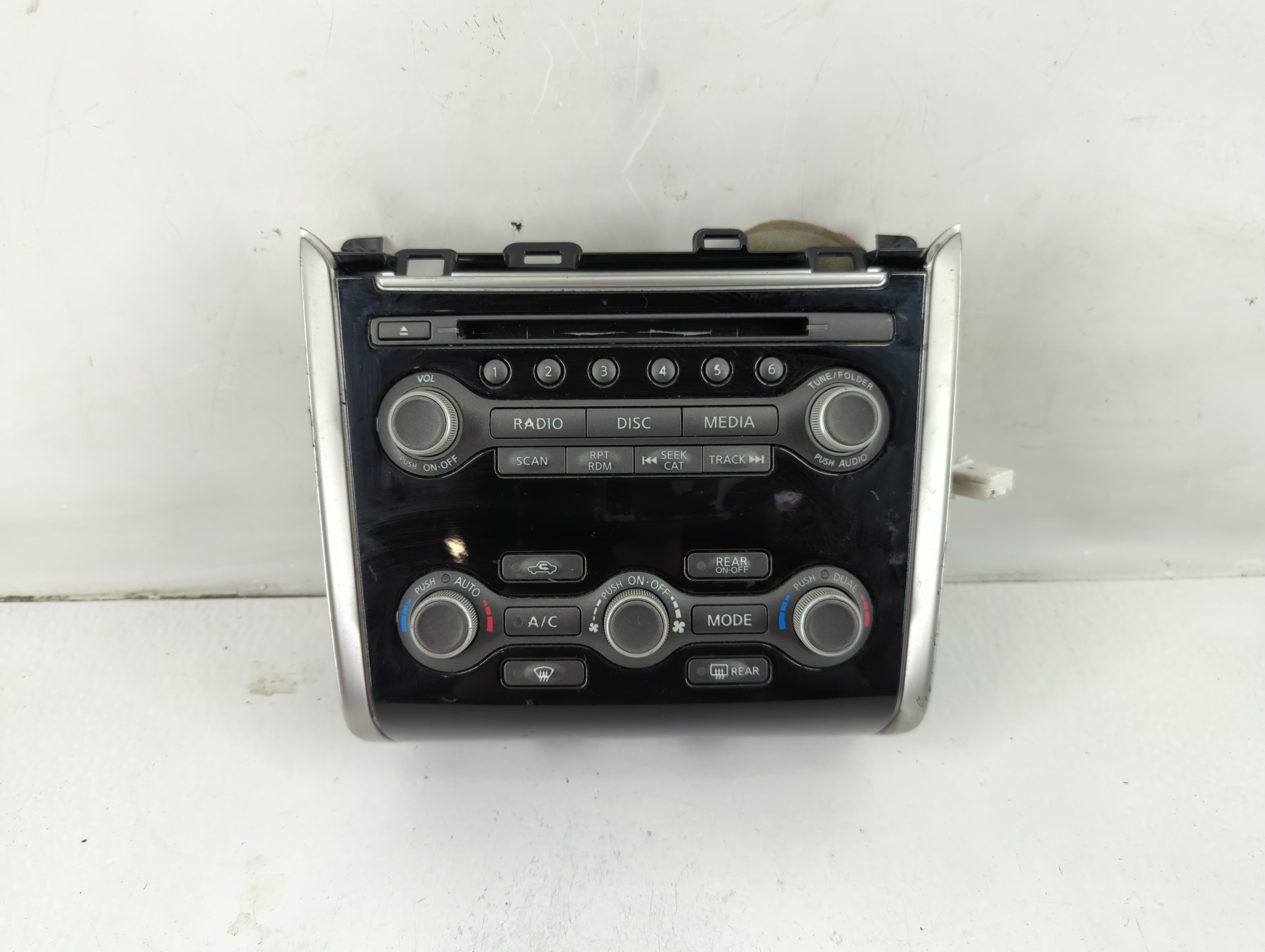 Picture of 2017-2017 Nissan Pathfinder Am Fm Cd Player Radio Receiver 1103119