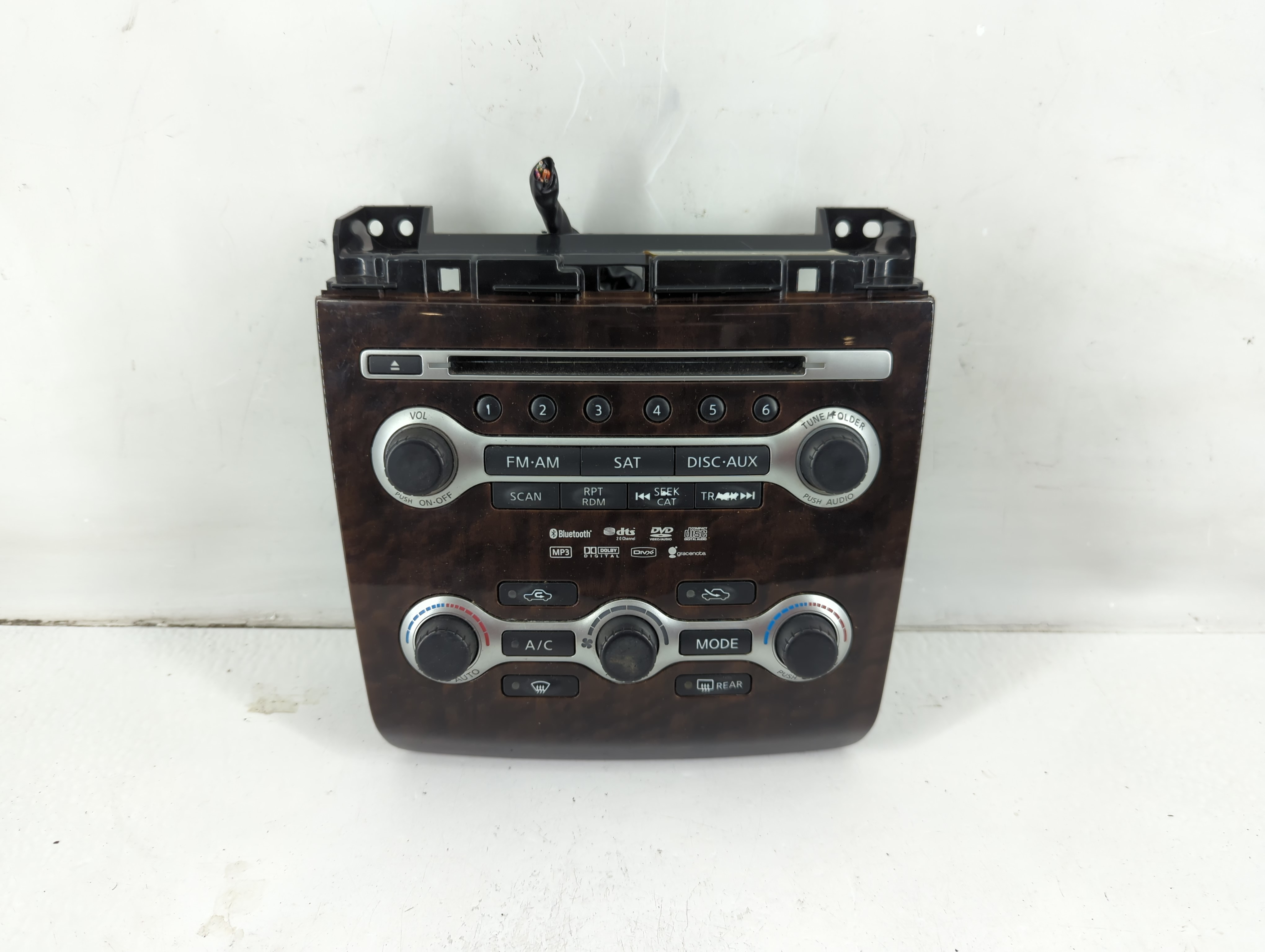 Picture of 2010-2014 Nissan Maxima Am Fm Cd Player Radio Receiver 1103123