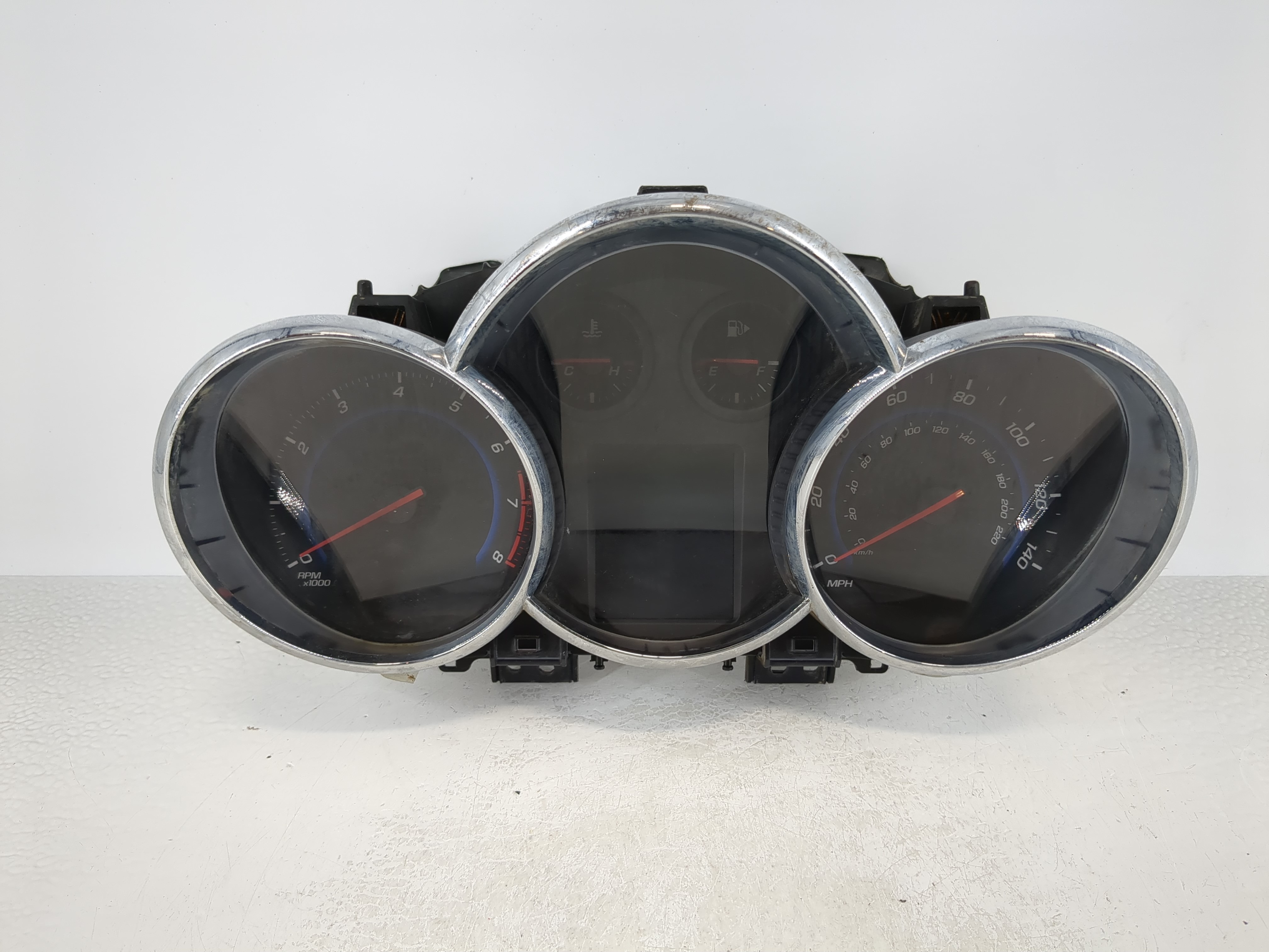 Picture of 2015-2016 Chevrolet Cruze Speedometer Instrument Cluster Gauges 1103143