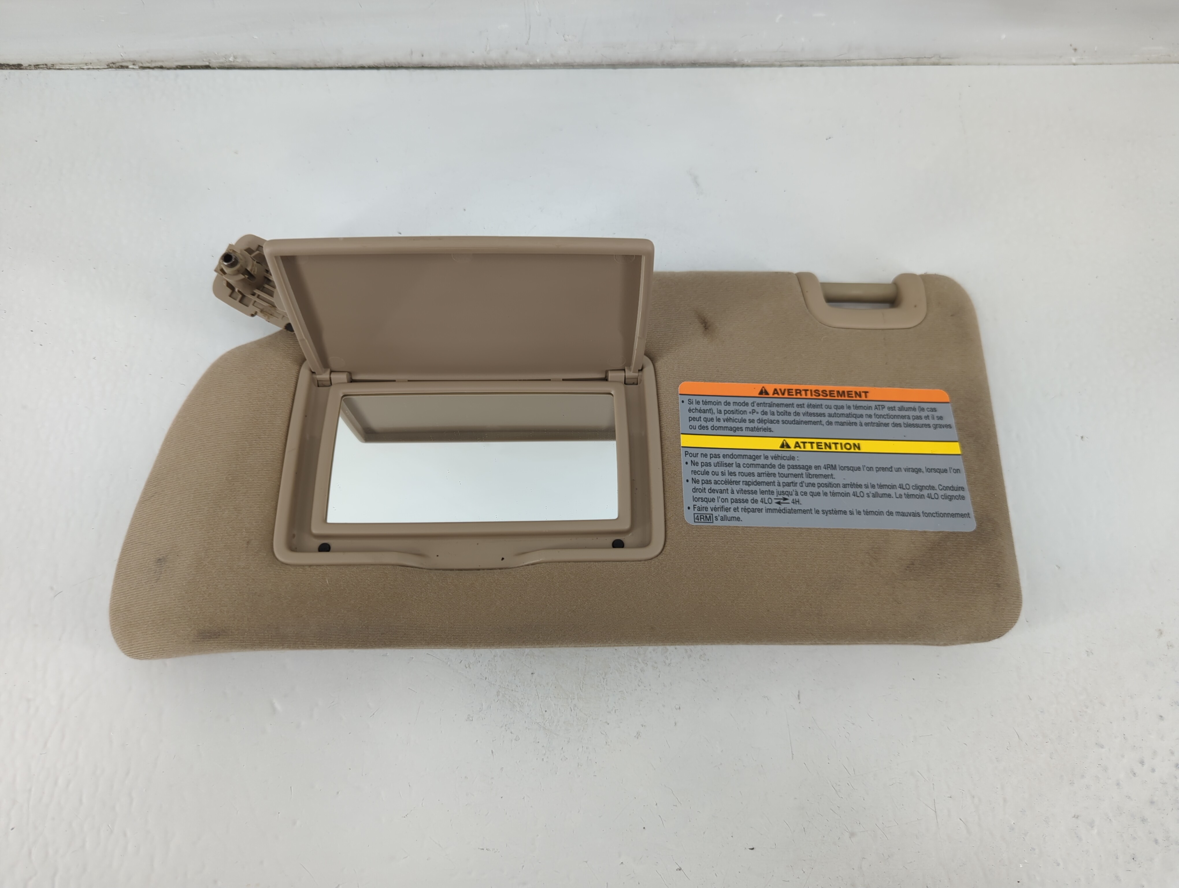 Picture of 2013-2021 Nissan Frontier Driver Sun Visor Mirror Left Sunvisor Tan 1103152