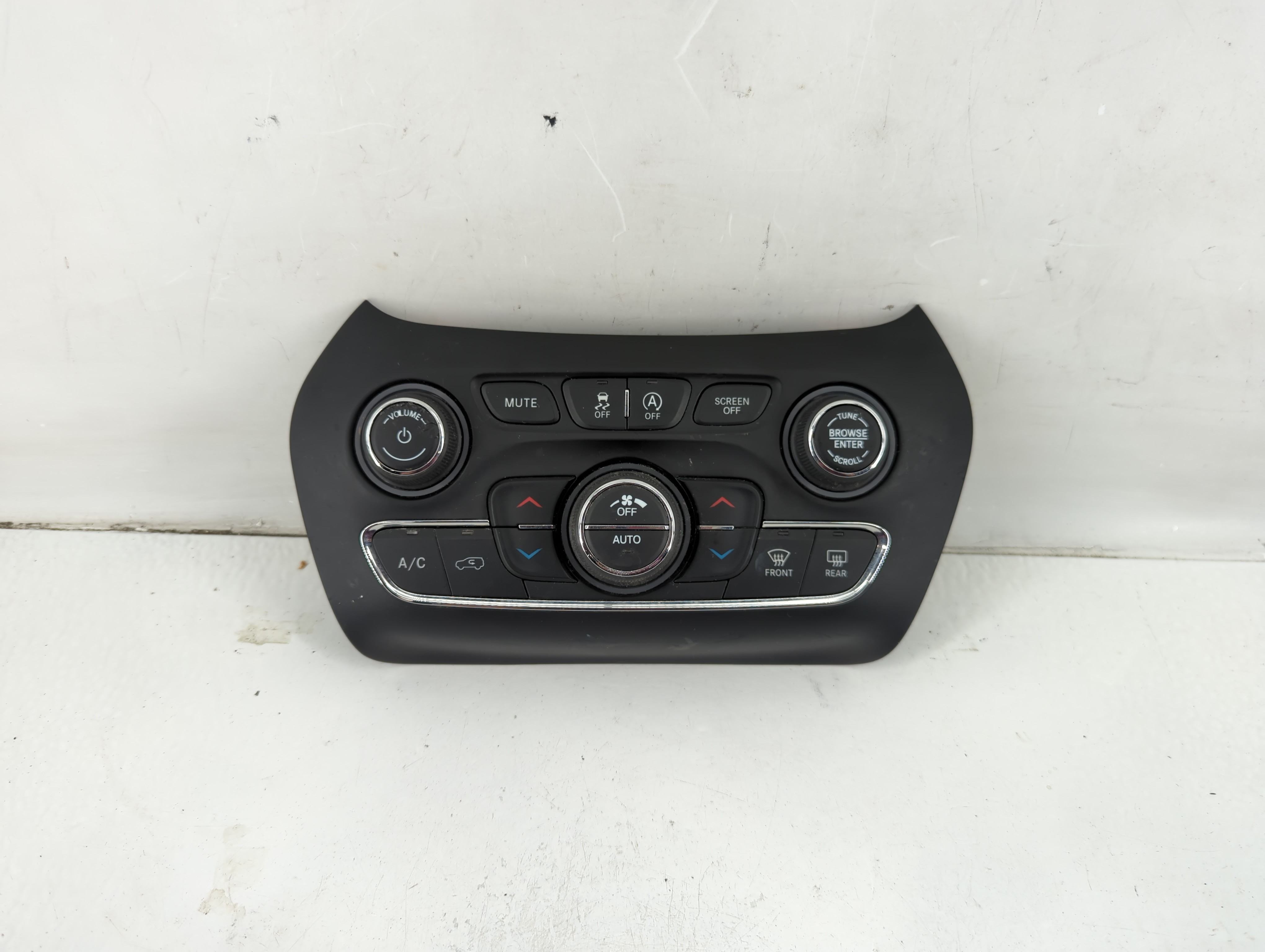 Picture of 2019-2022 Jeep Cherokee Ac Heater Climate Control 68285942ad 1103289