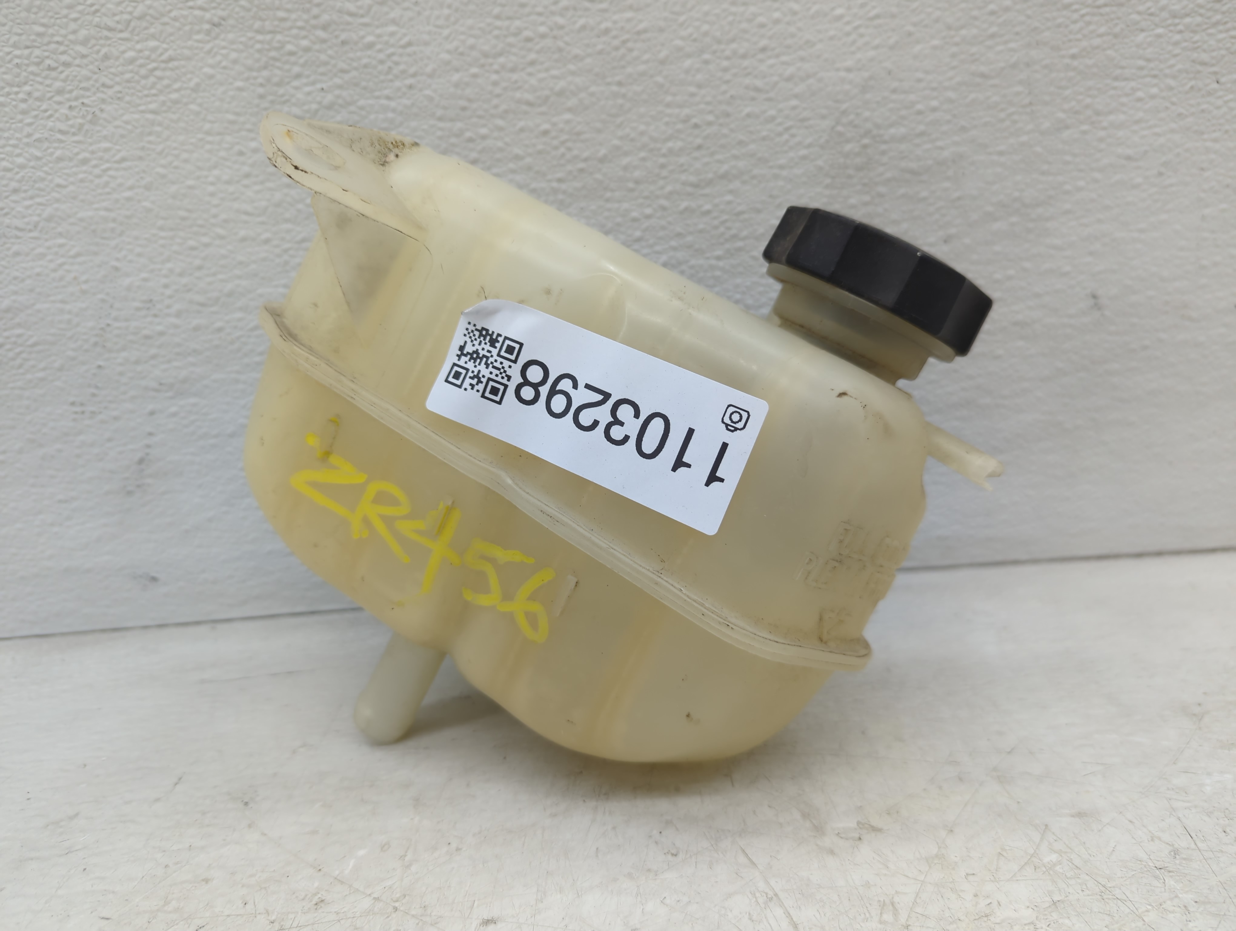 Picture of 2009 Saturn Aura Radiator Coolant Overflow Expansion Tank Bottle 1103298