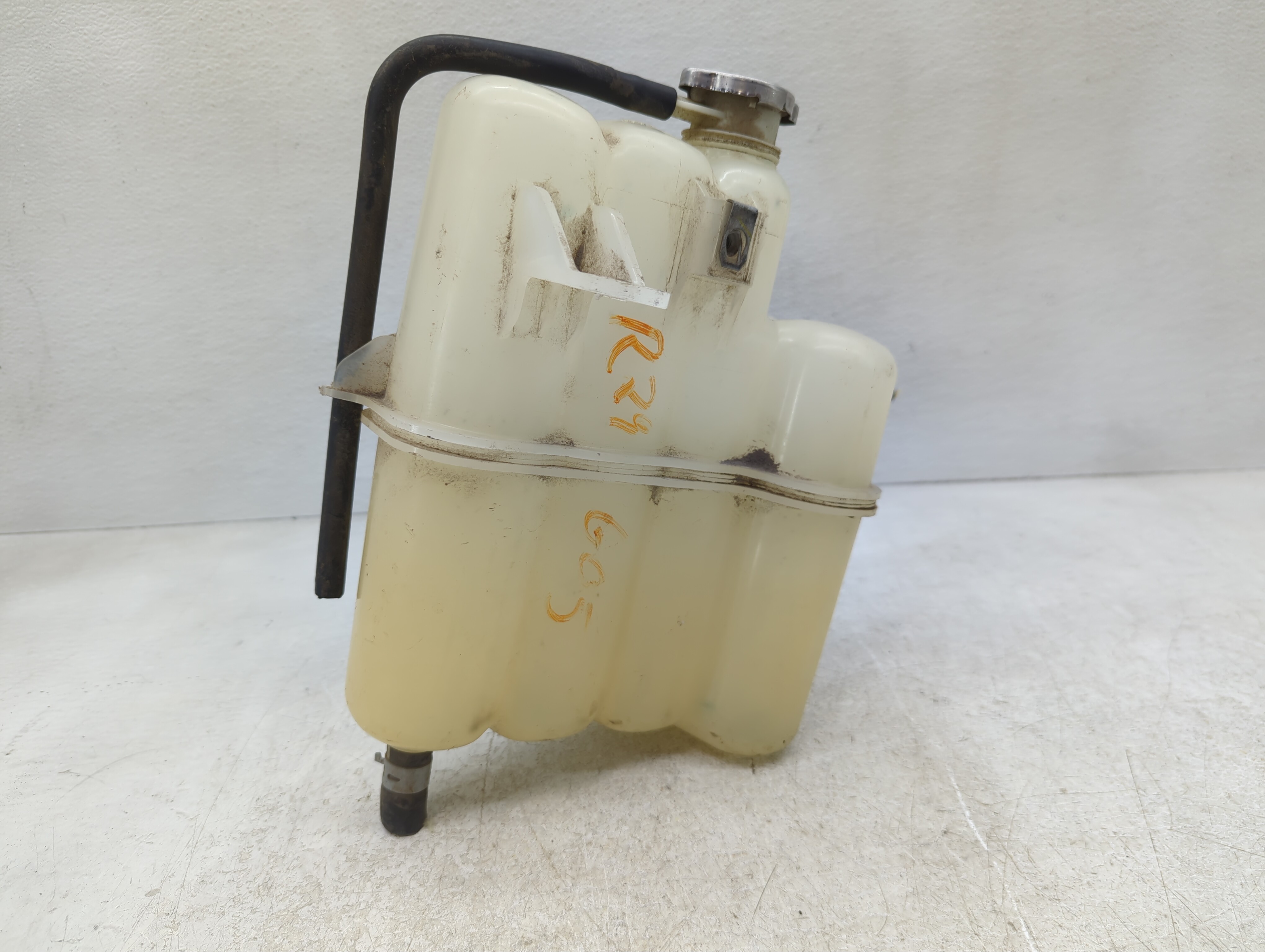 Picture of 2017-2022 Nissan Titan Radiator Coolant Overflow Expansion Tank Bottle 1103337