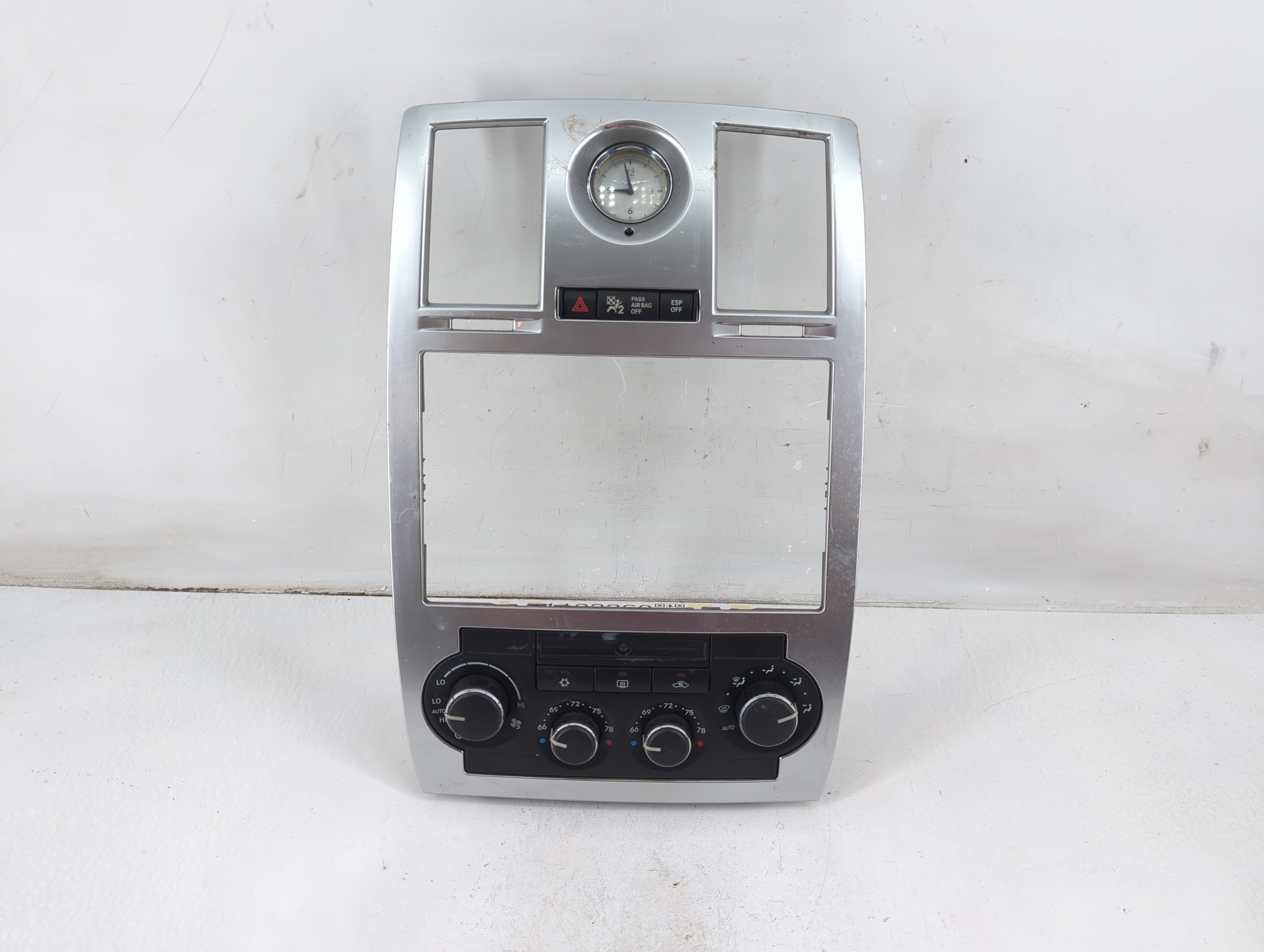 Picture of 2005-2007 Chrysler 300 Ac Heater Climate Control P04596495ah 1103360