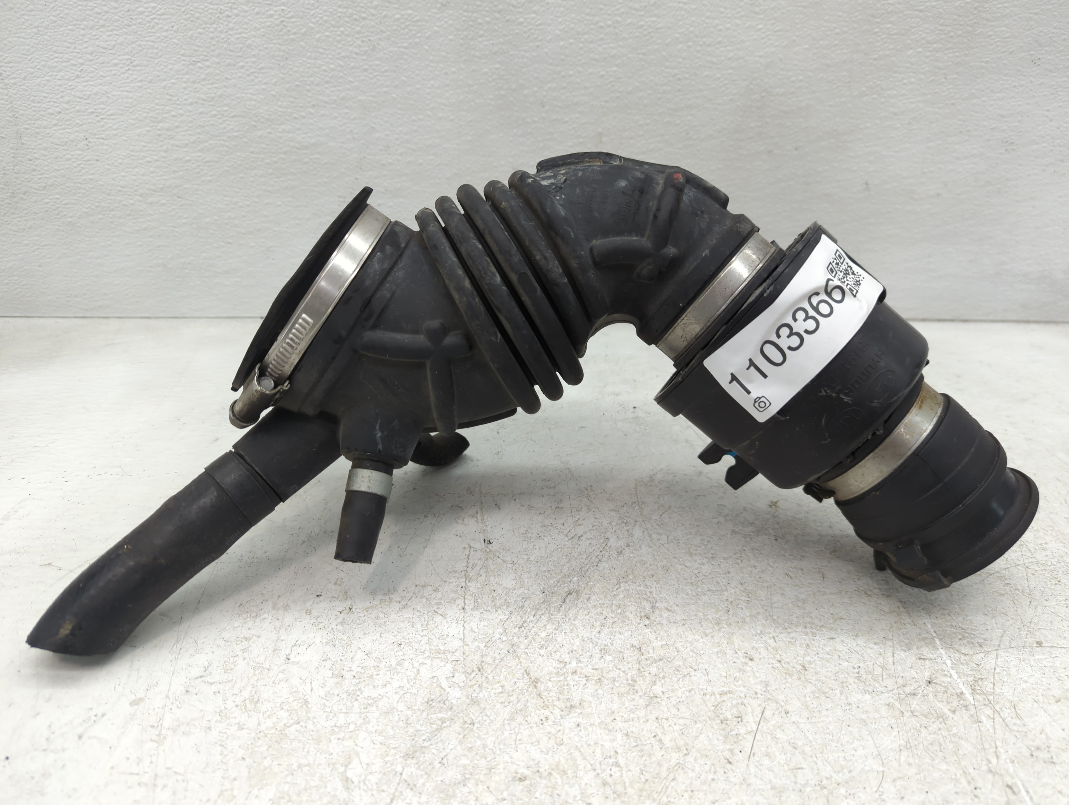 Picture of 2017 Hyundai Tucson Air Cleaner Intake Duct Hose Tube 1103366