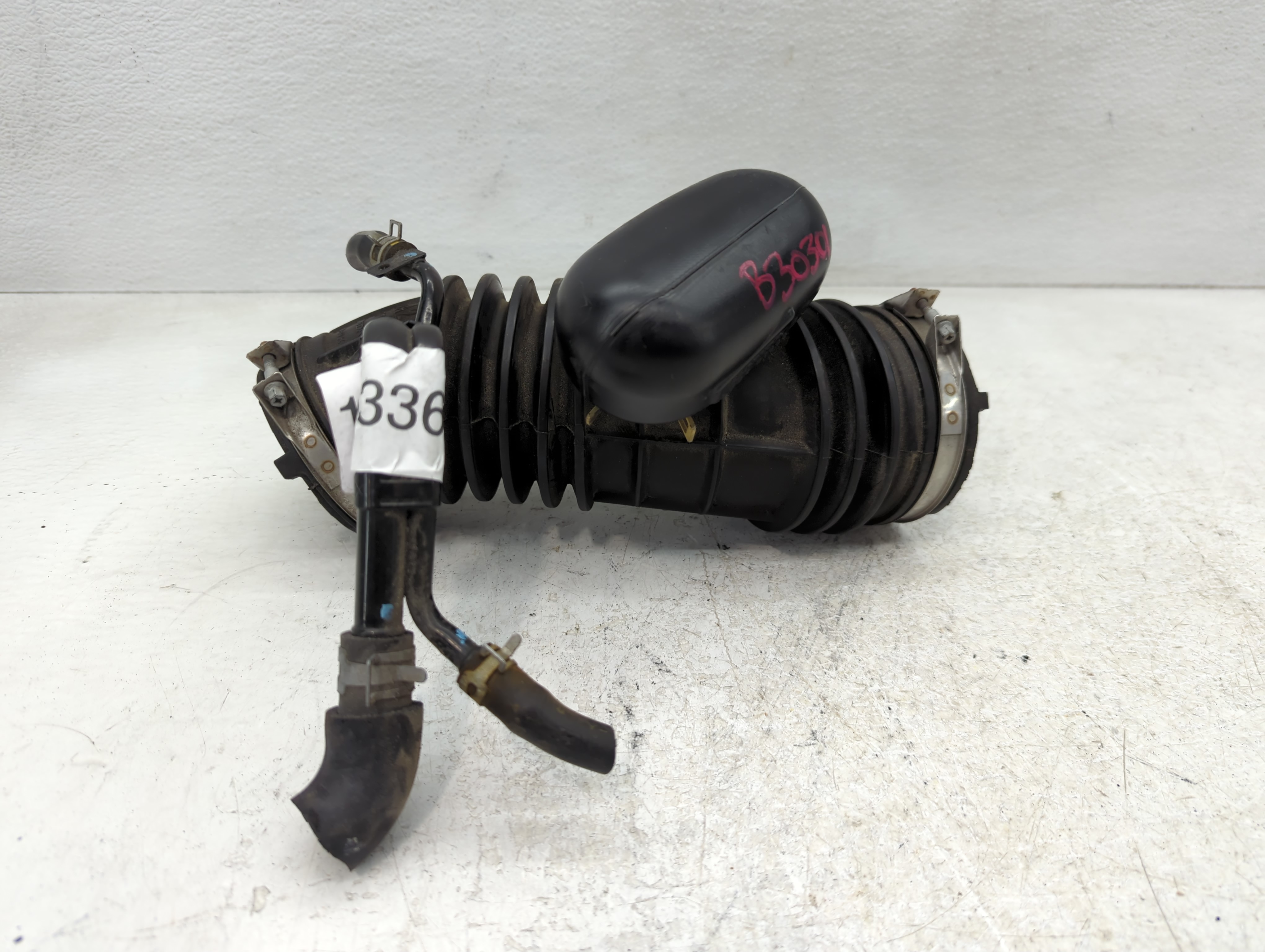 Picture of 2013 Honda Accord Air Cleaner Intake Duct Hose Tube 1103367