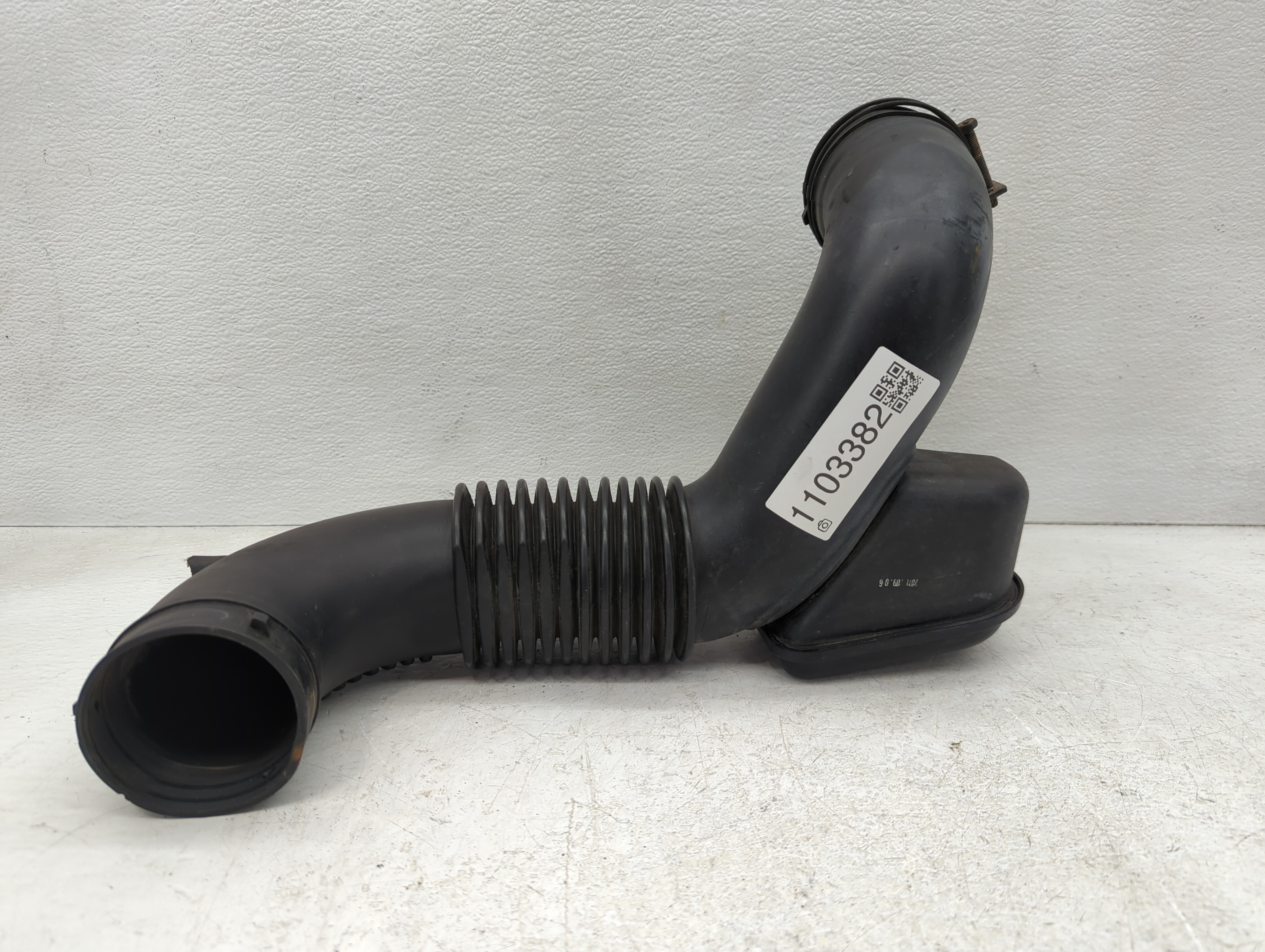 Picture of 2012 Kia Optima Air Cleaner Intake Duct Hose Tube 1103382