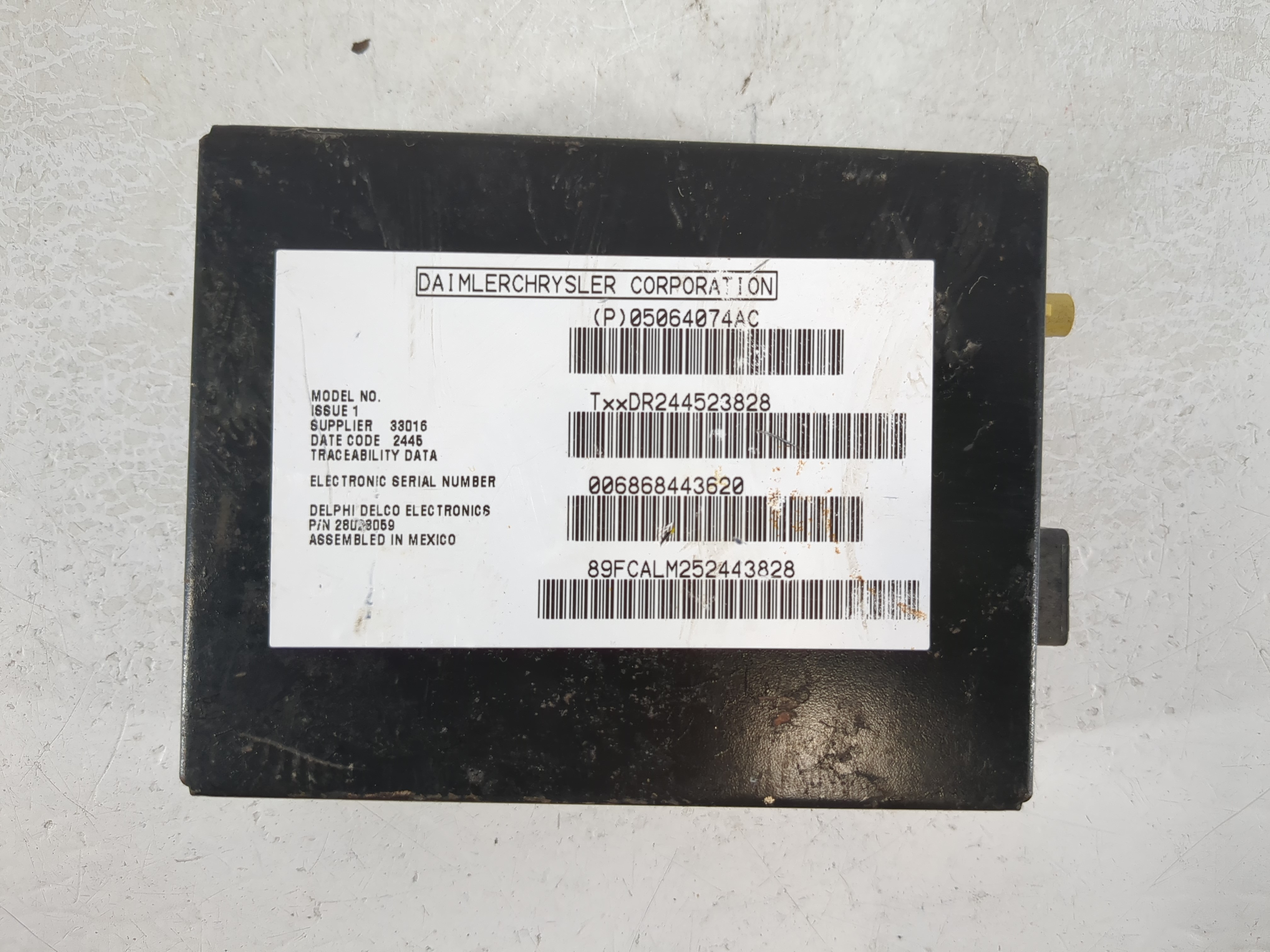 Picture of 2004-2008 Chrysler Pacifica Chassis Control Module Ccm Bcm Body Control 1103393