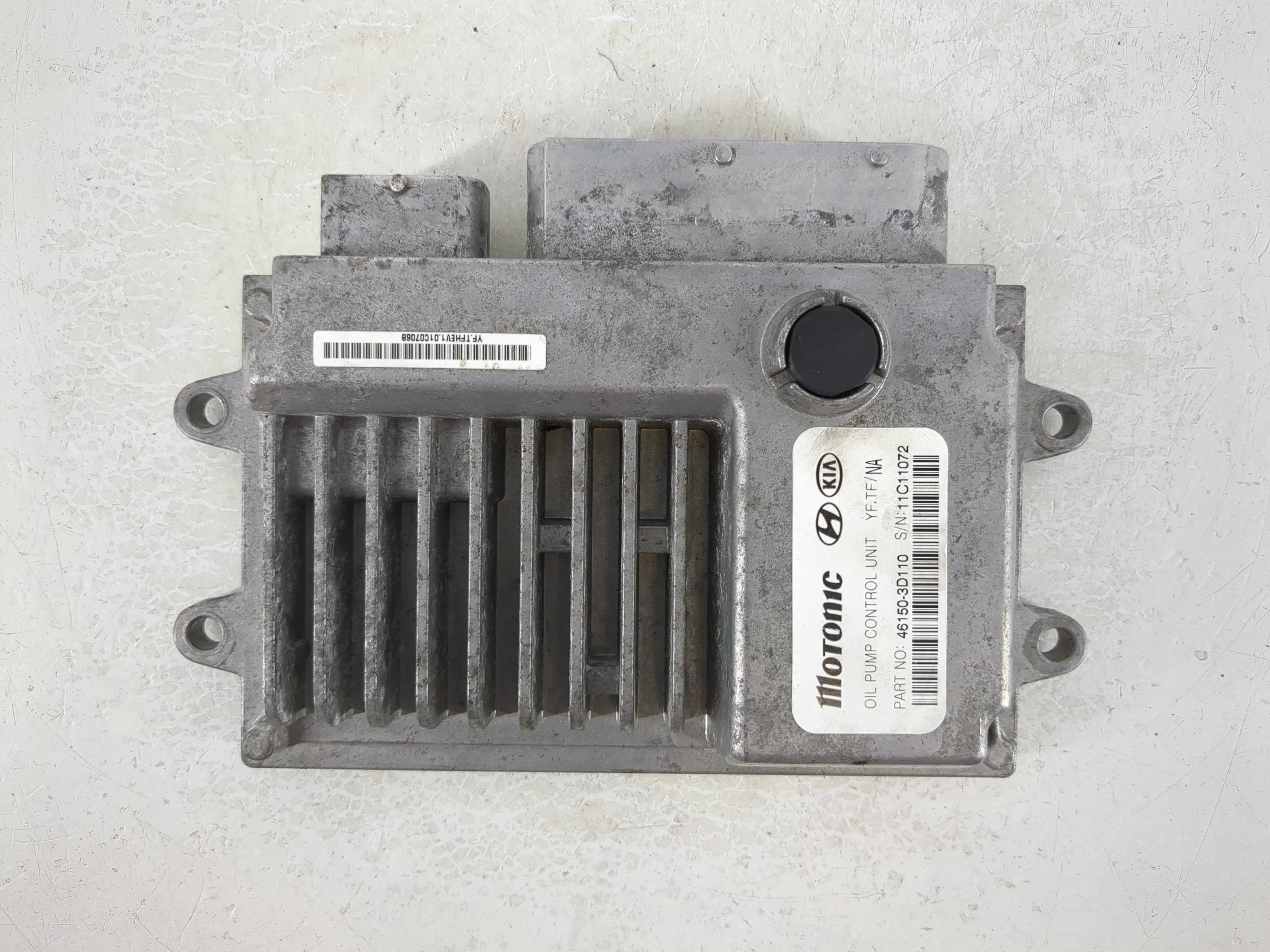 Picture of 2011 Hyundai Sonata Engine Control Computer Ecu Pcm Ecm Pcu Oem 1103436