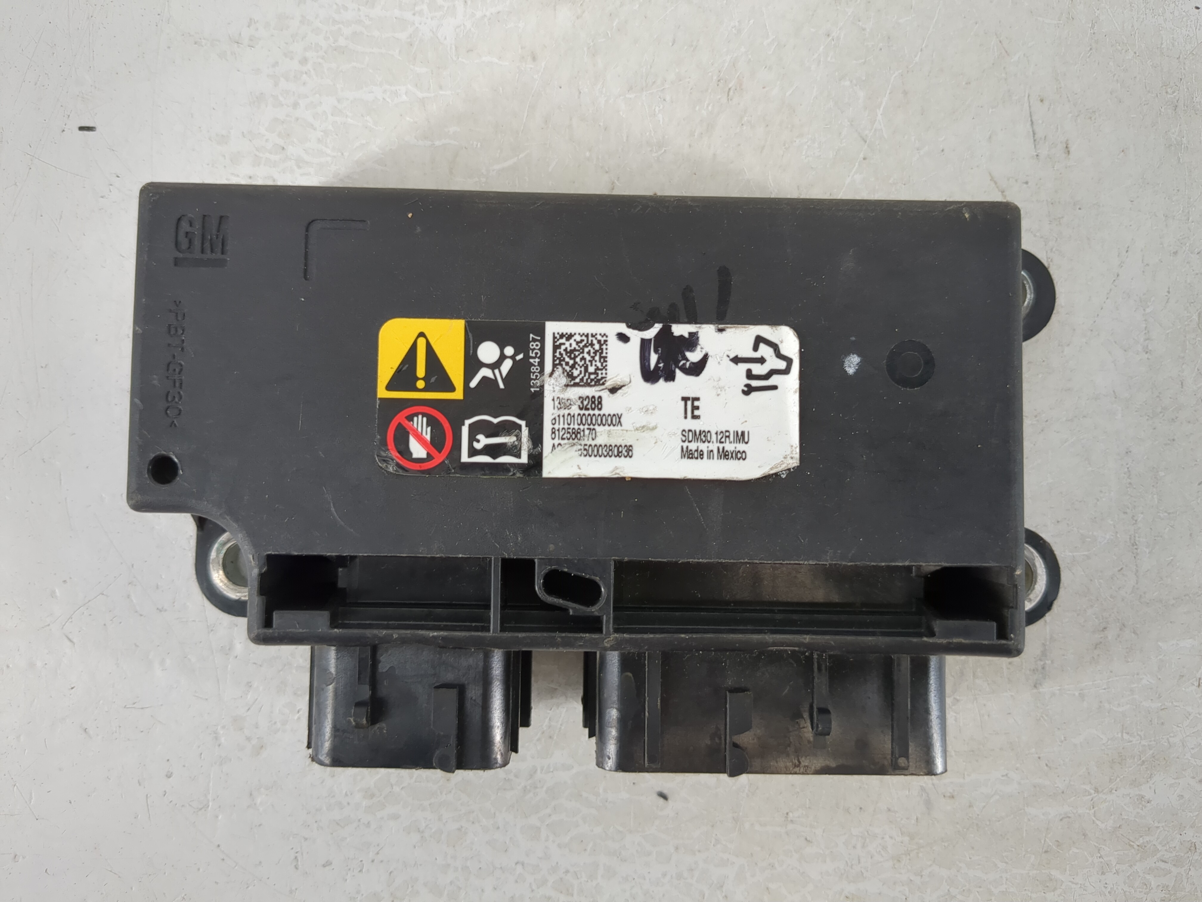 2014-2016 Buick Regal Chassis Control Module Ccm Bcm Body Control 1103493 - Oemusedautoparts1.com