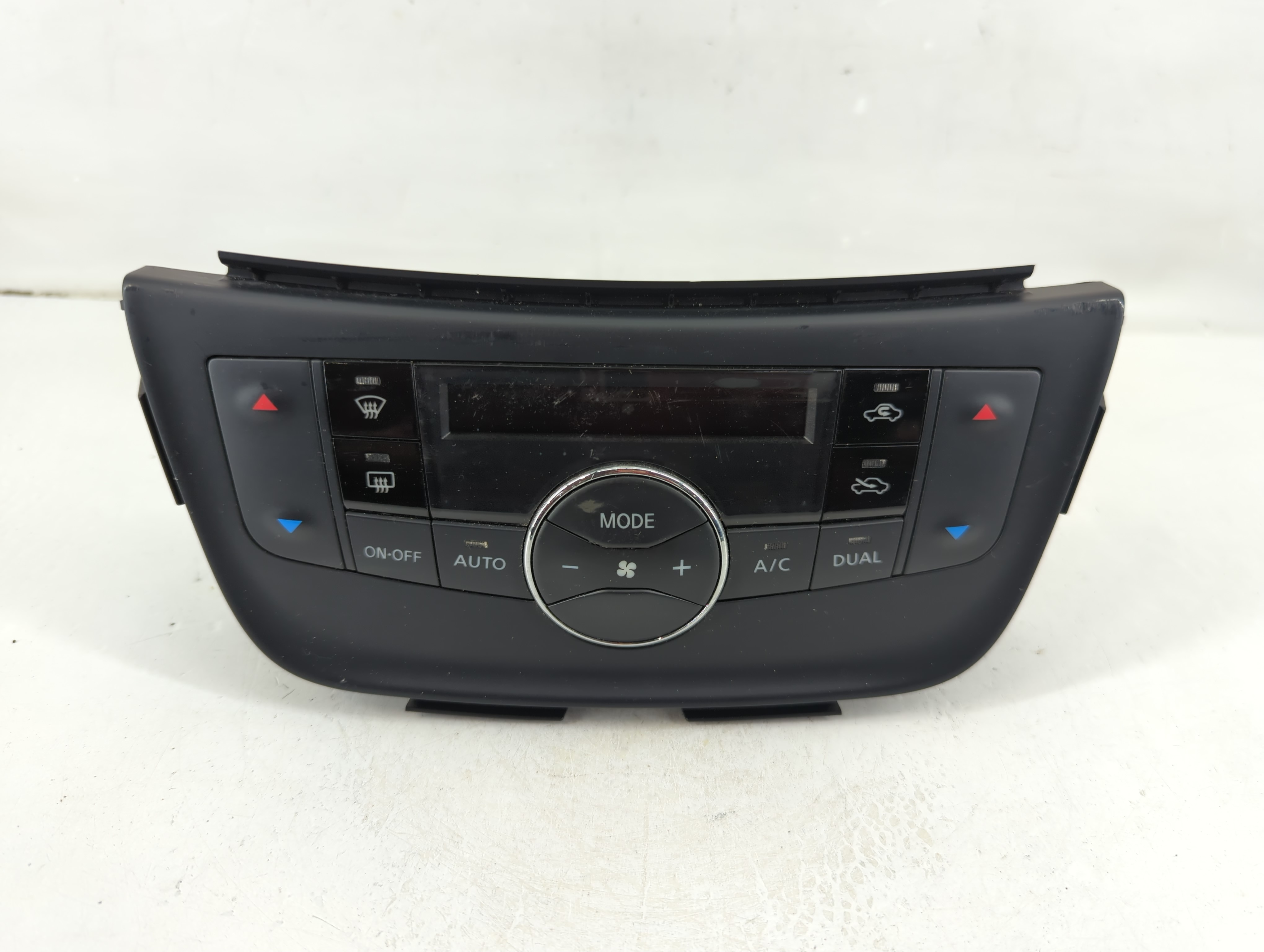 Picture of 2015-2017 Nissan Sentra Ac Heater Climate Control 27500 4at4a 1103530