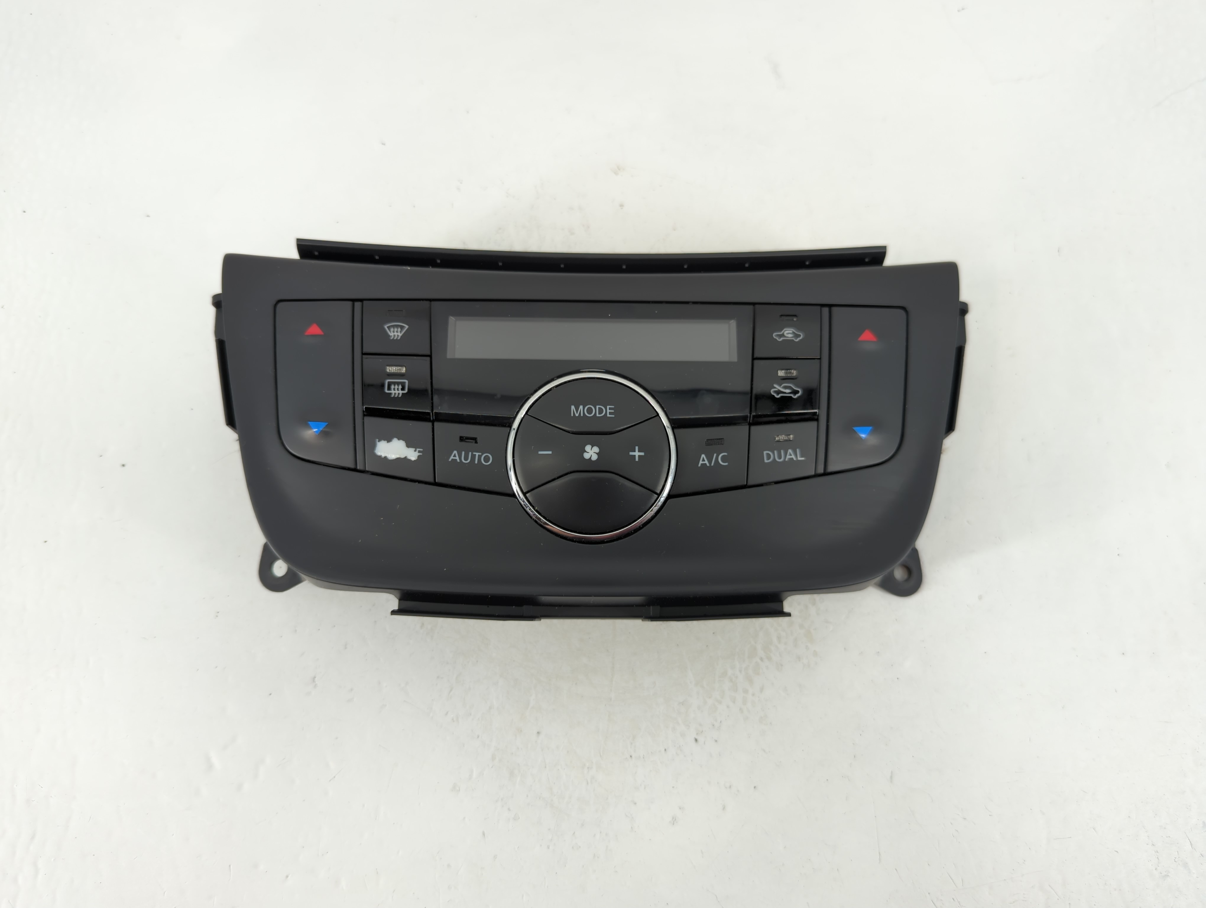 Picture of 2015-2019 Nissan Sentra Ac Heater Climate Control 27500 4at4a 1103531