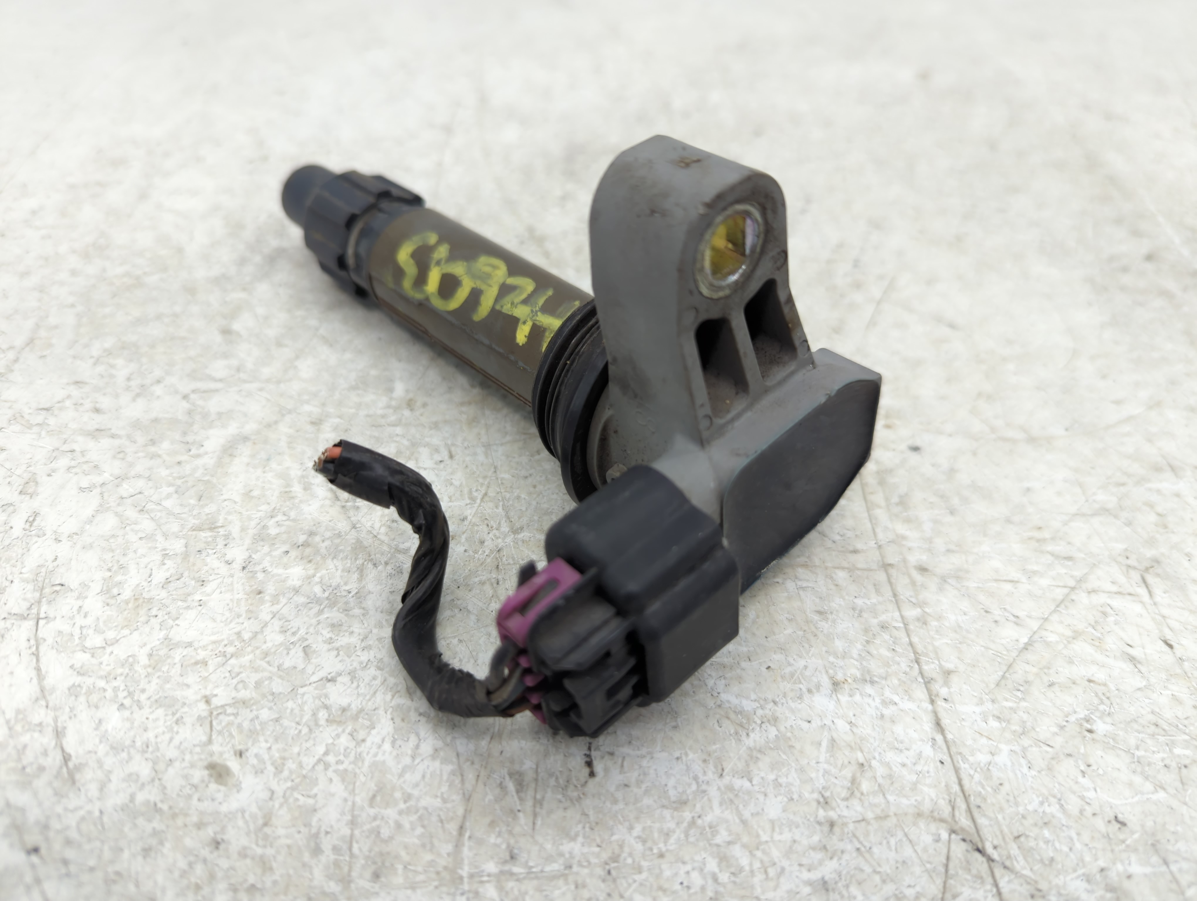 Picture of 2010-2015 Chevrolet Camaro Ignition Coil Igniter Pack 1103584