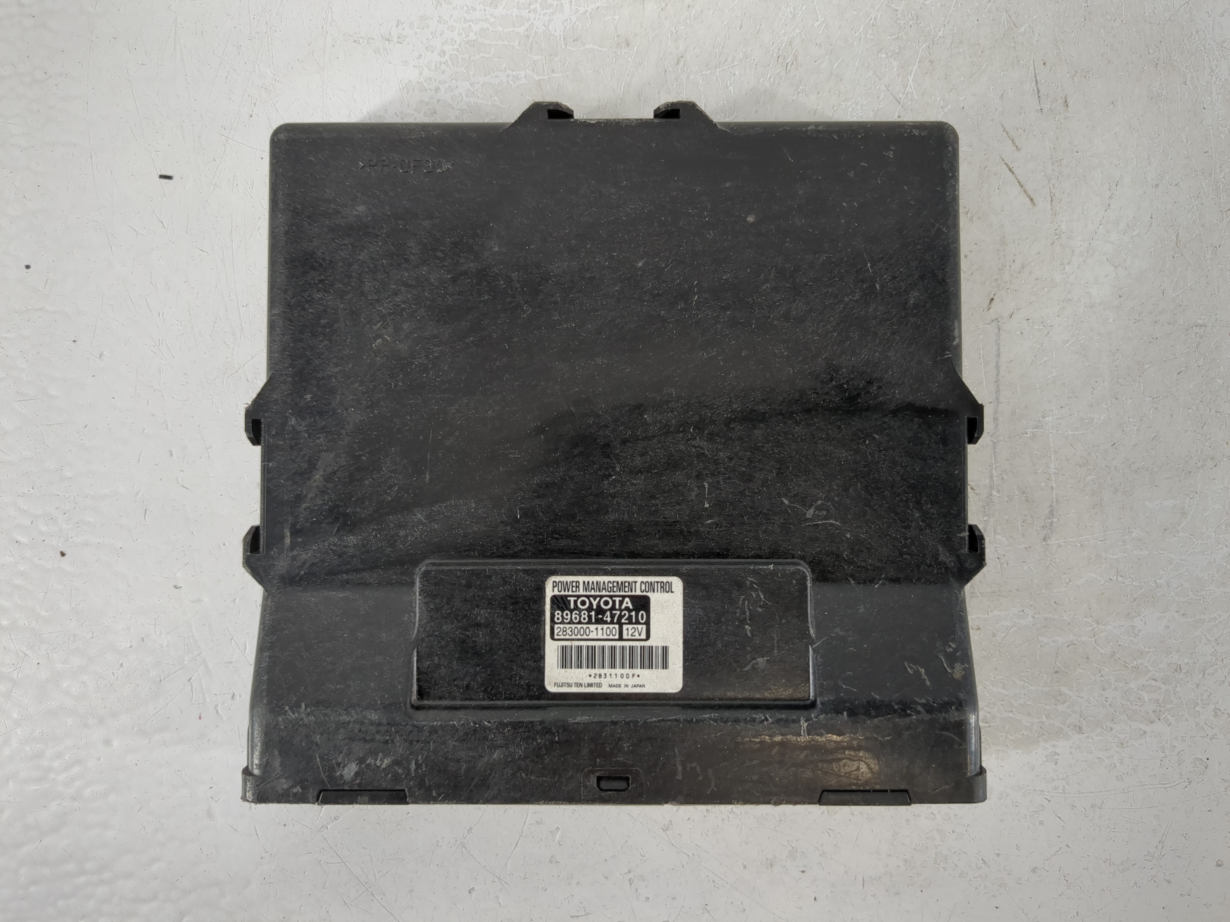 2010-2011 Toyota Prius Chassis Control Module Ccm Bcm Body Control 1103595 - Oemusedautoparts1.com