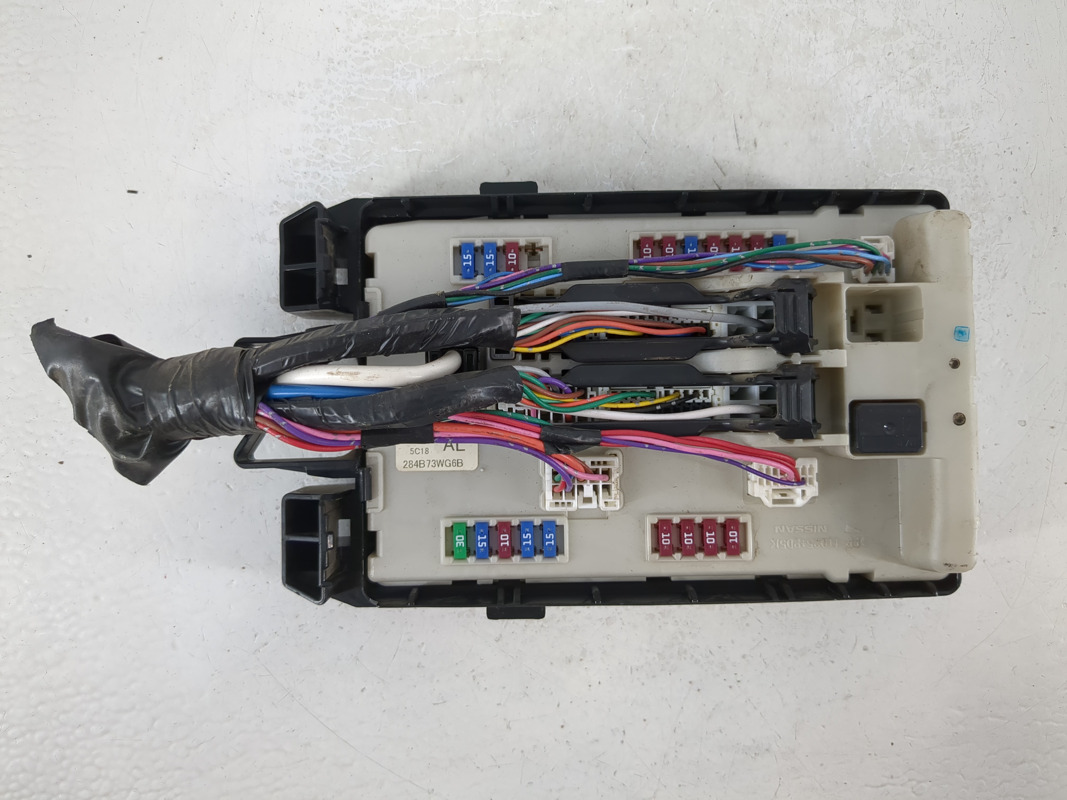 2015-2019 Infiniti Q70 Chassis Control Module Ccm Bcm Body Control 1103596 - Oemusedautoparts1.com