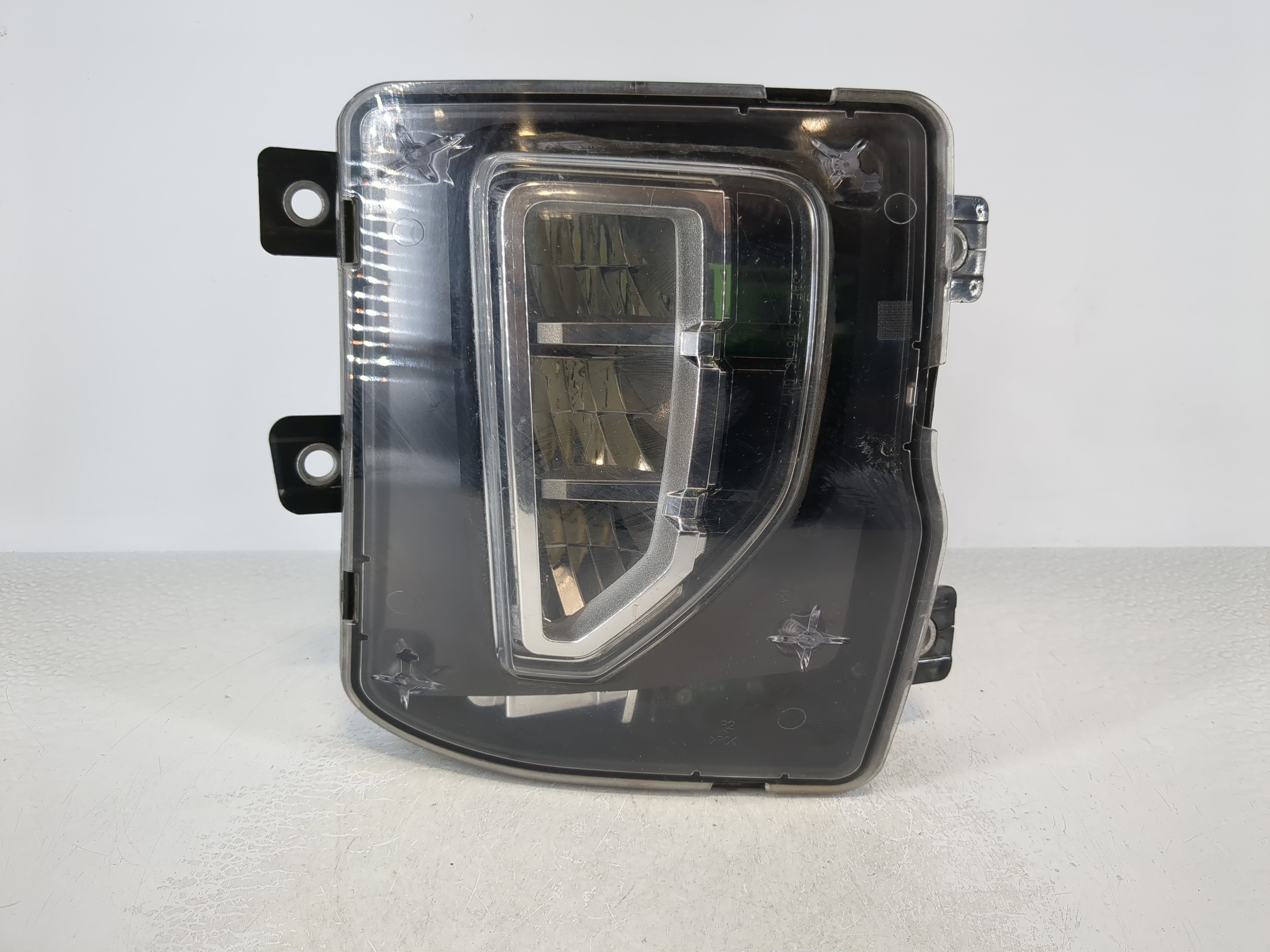 Picture of 2016-2019 Chevrolet Silverado 1500 Passenger Right Oem Front Light Lamp 1103677