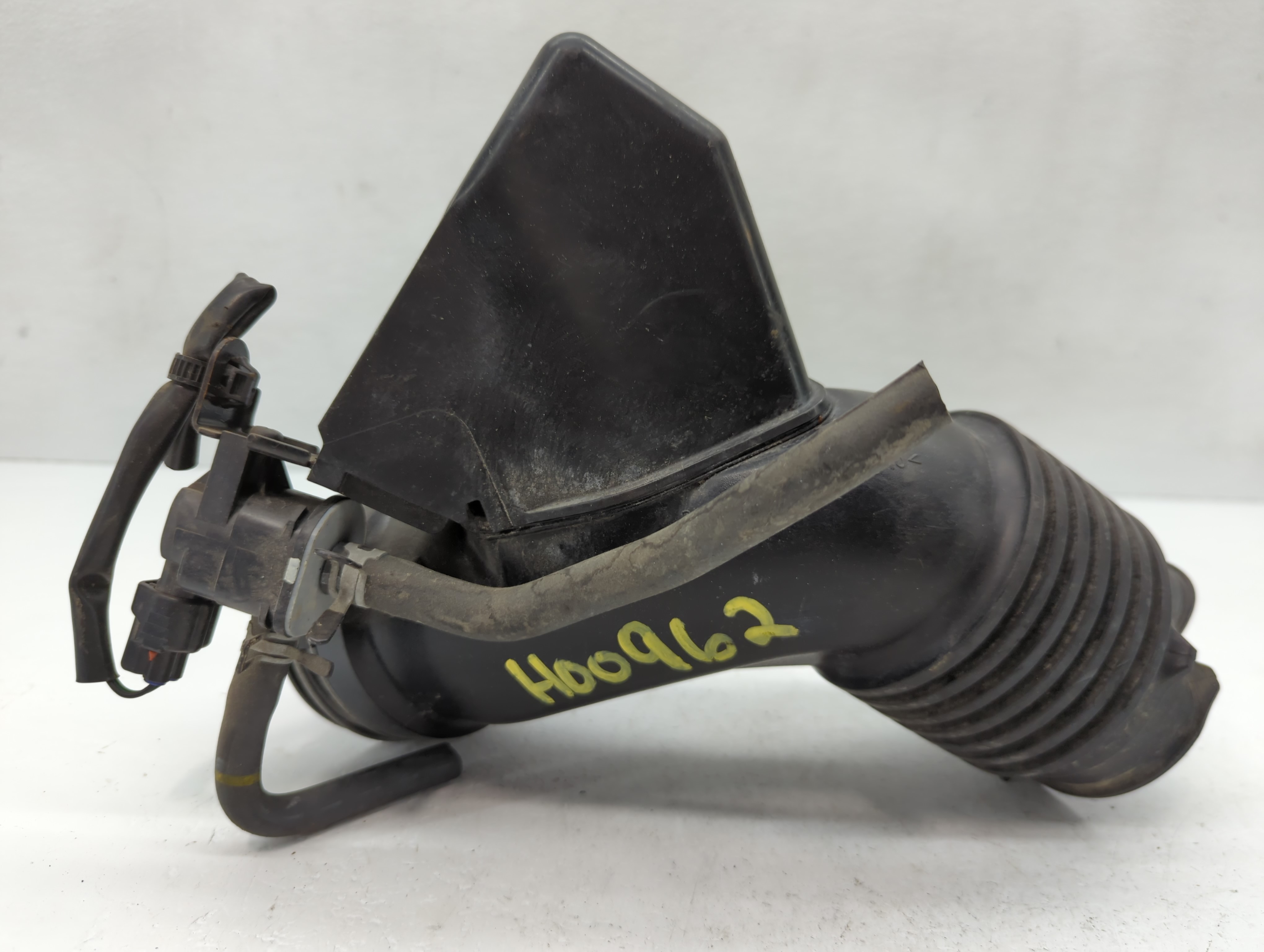 2018 Toyota Rav4 Air Cleaner Intake Duct Hose Tube 1103770 - Oemusedautoparts1.com