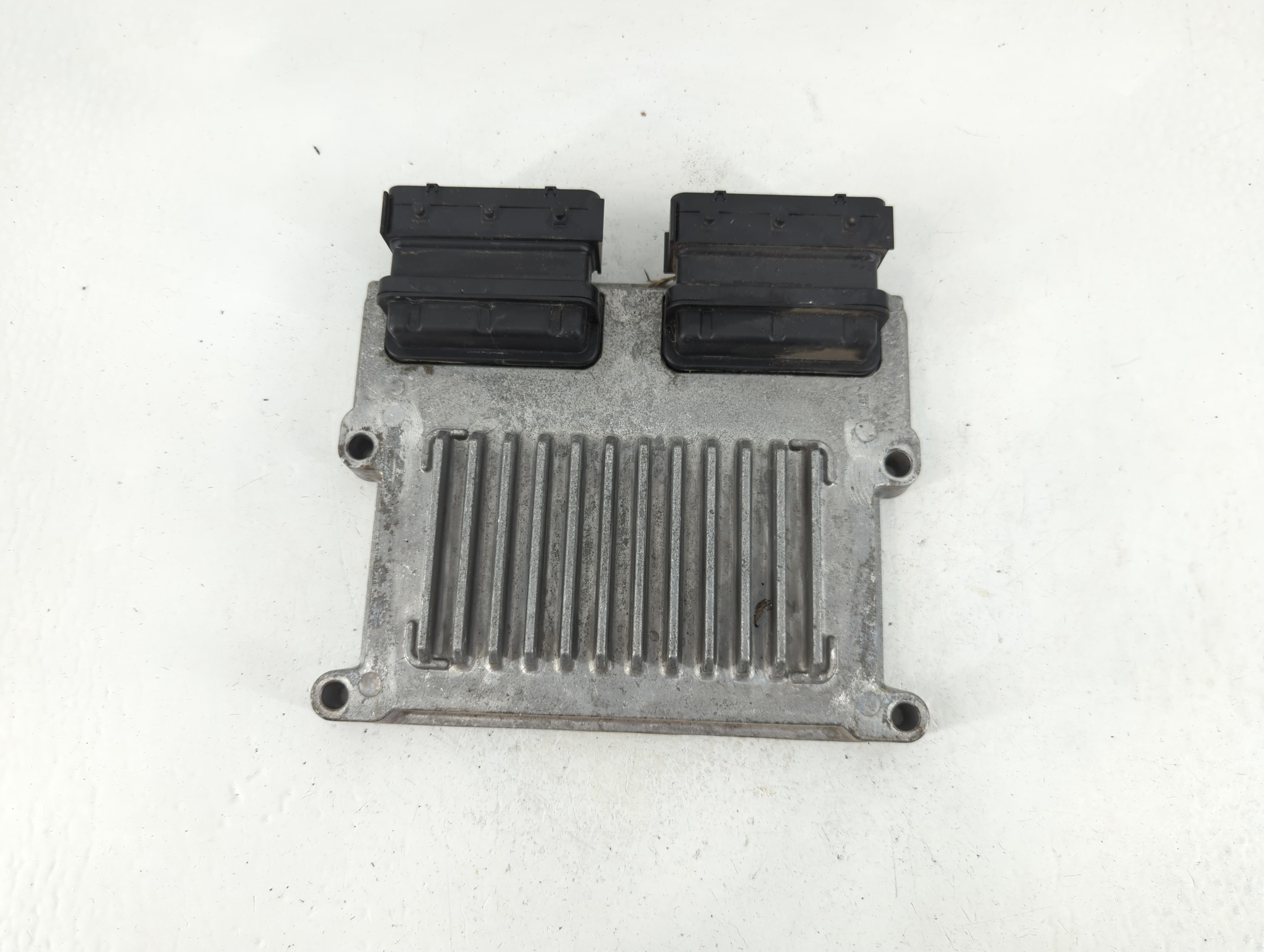 2015-2016 Hyundai Genesis Engine Control Computer Ecu Pcm Ecm Pcu Oem 1103799 - Oemusedautoparts1.com