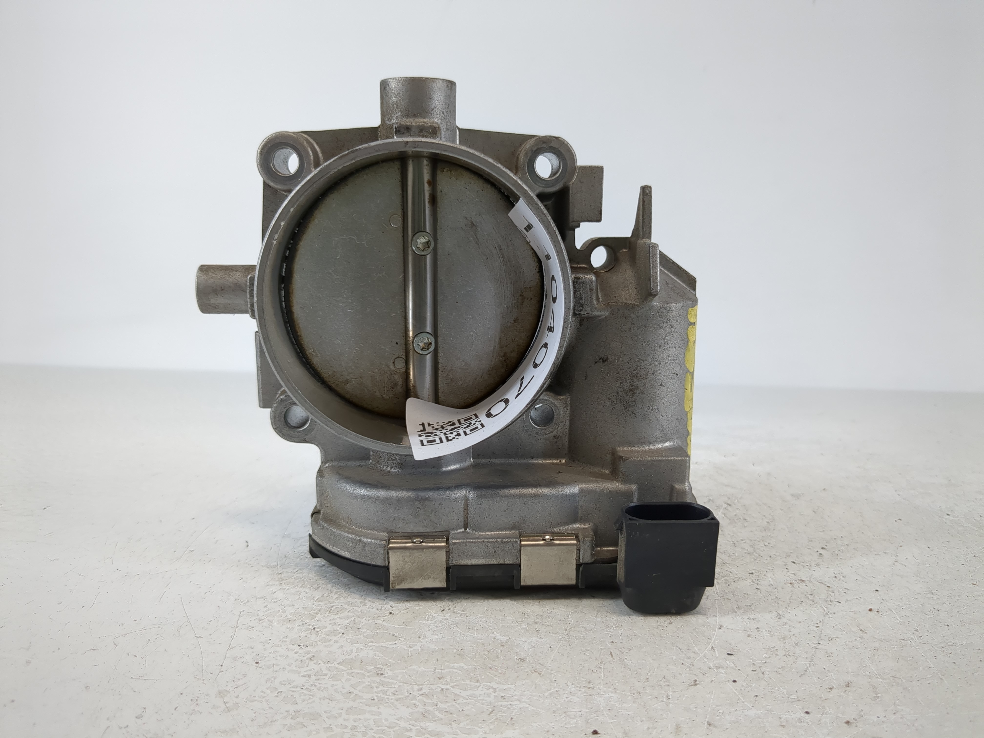 Picture of 2001-2006 Mercedes-benz S430 Throttle Body 1104070
