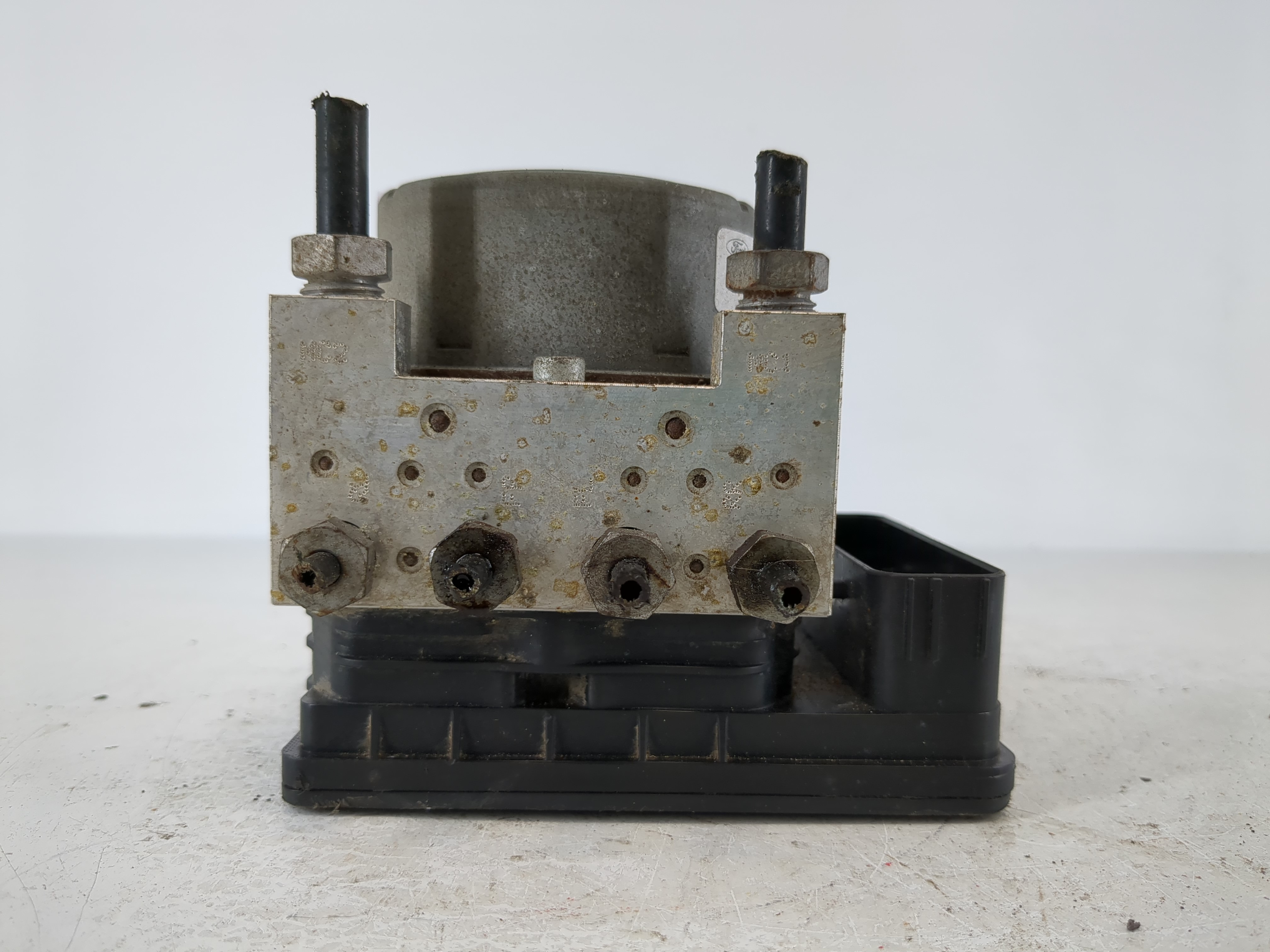 Picture of 2015-2015 Ford Mustang Abs Pump Control Module 1104137
