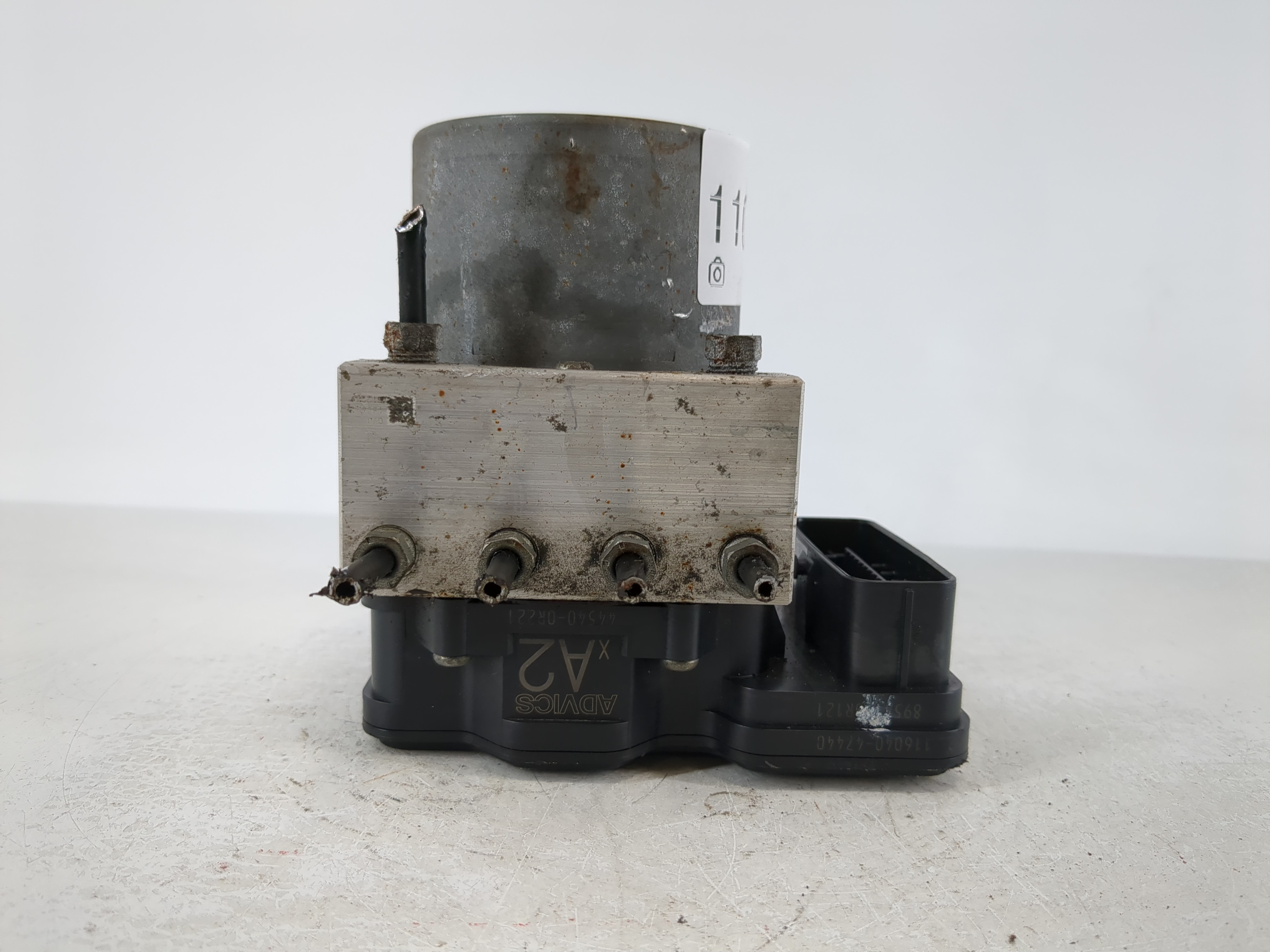 Picture of 2018 Toyota Rav4 Abs Pump Control Module 1104153