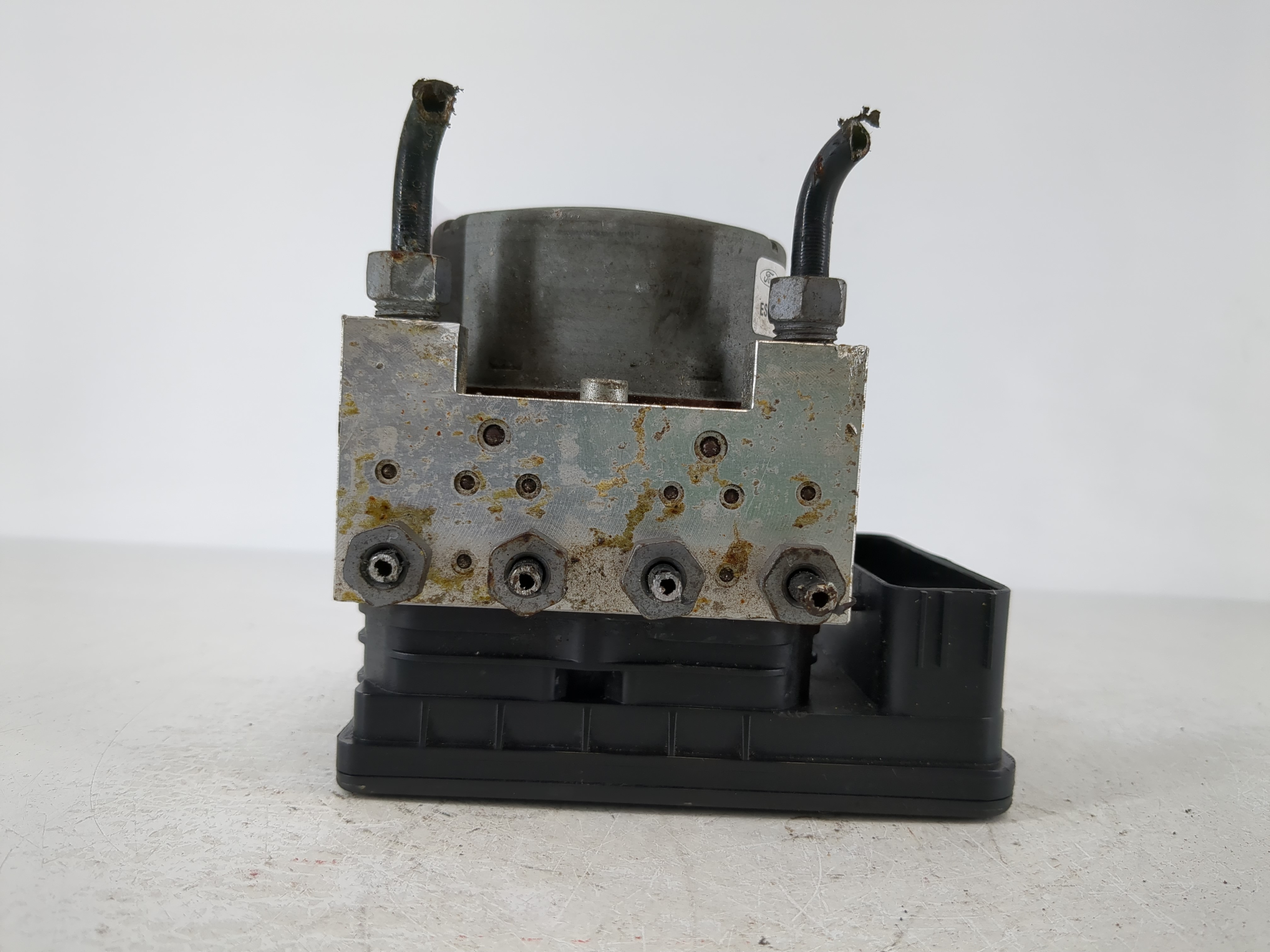 Picture of 2017-2018 Ford Fusion Abs Pump Control Module 1104154