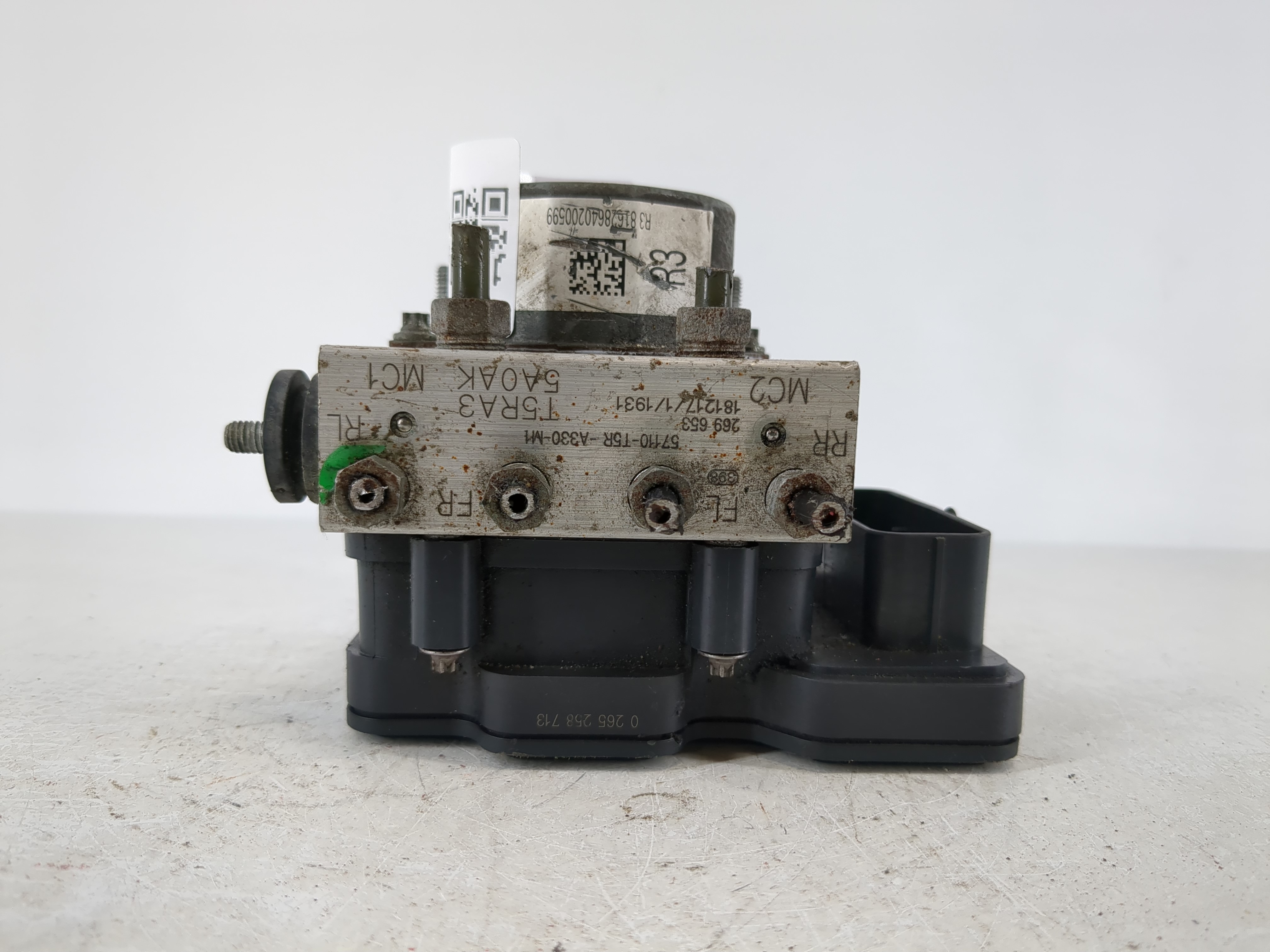 Picture of 2015-2020 Honda Fit Abs Pump Control Module 1104158
