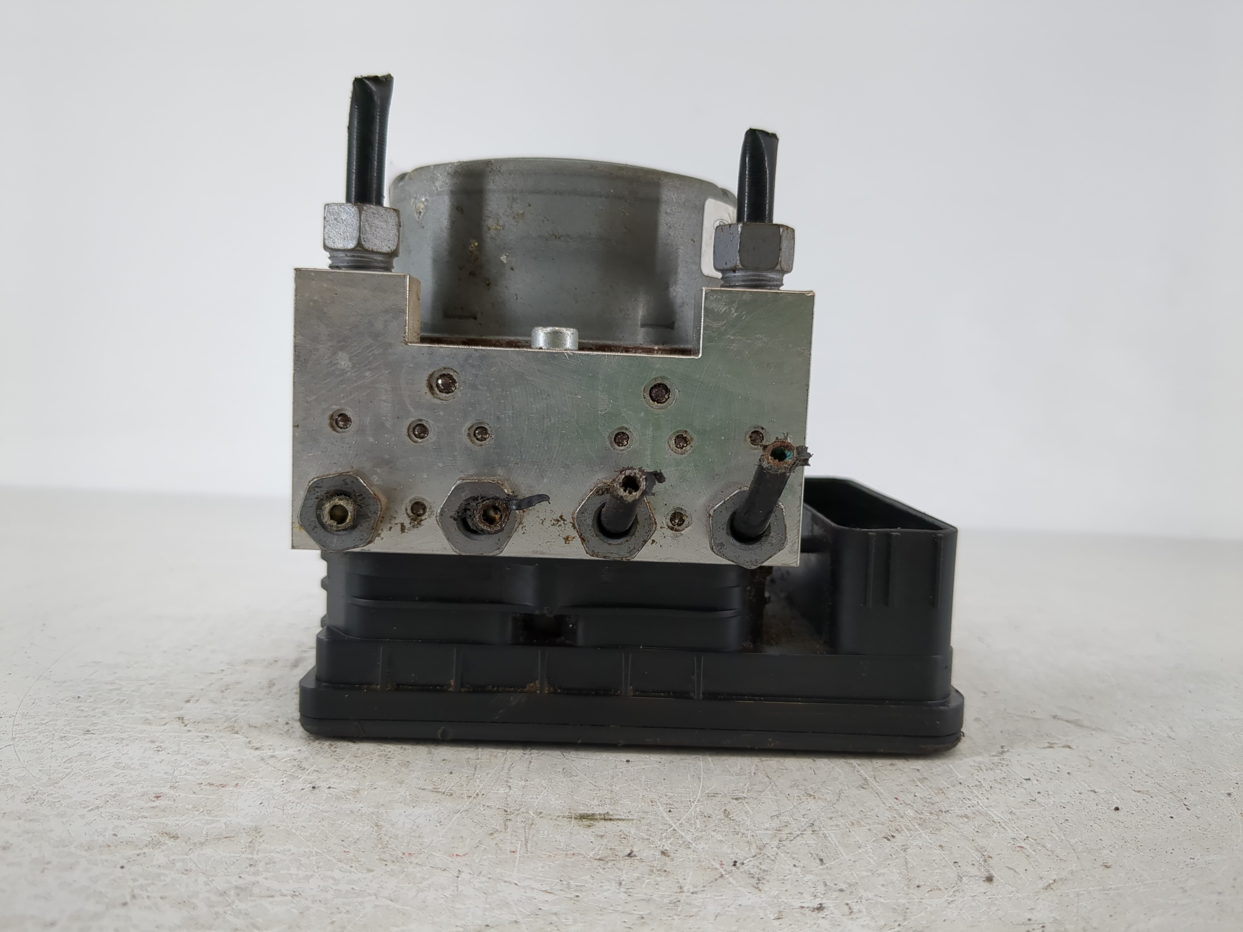 Picture of 2017-2018 Ford Fusion Abs Pump Control Module 1104172