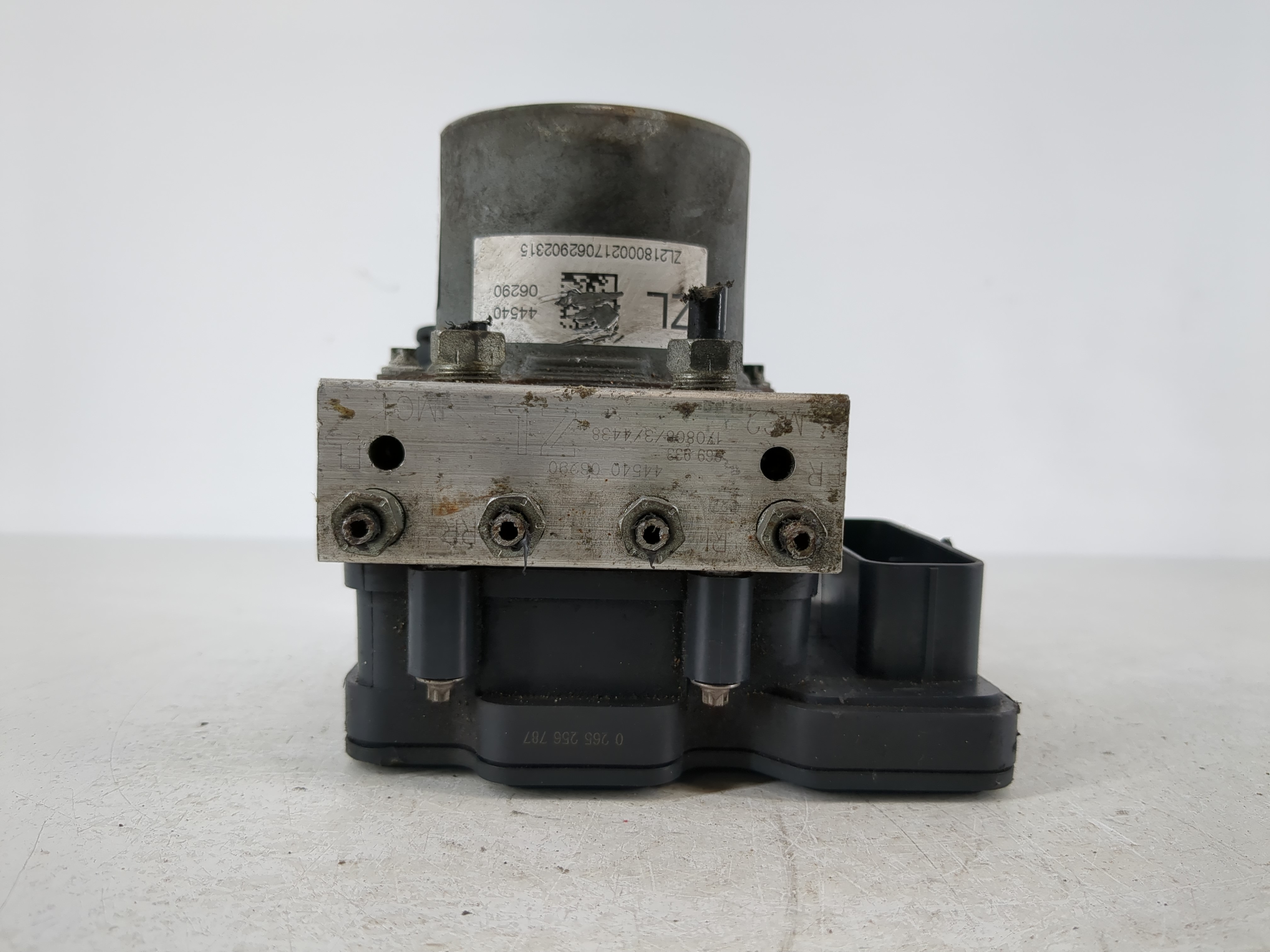 Picture of 2018-2020 Toyota Camry Abs Pump Control Module 1104195