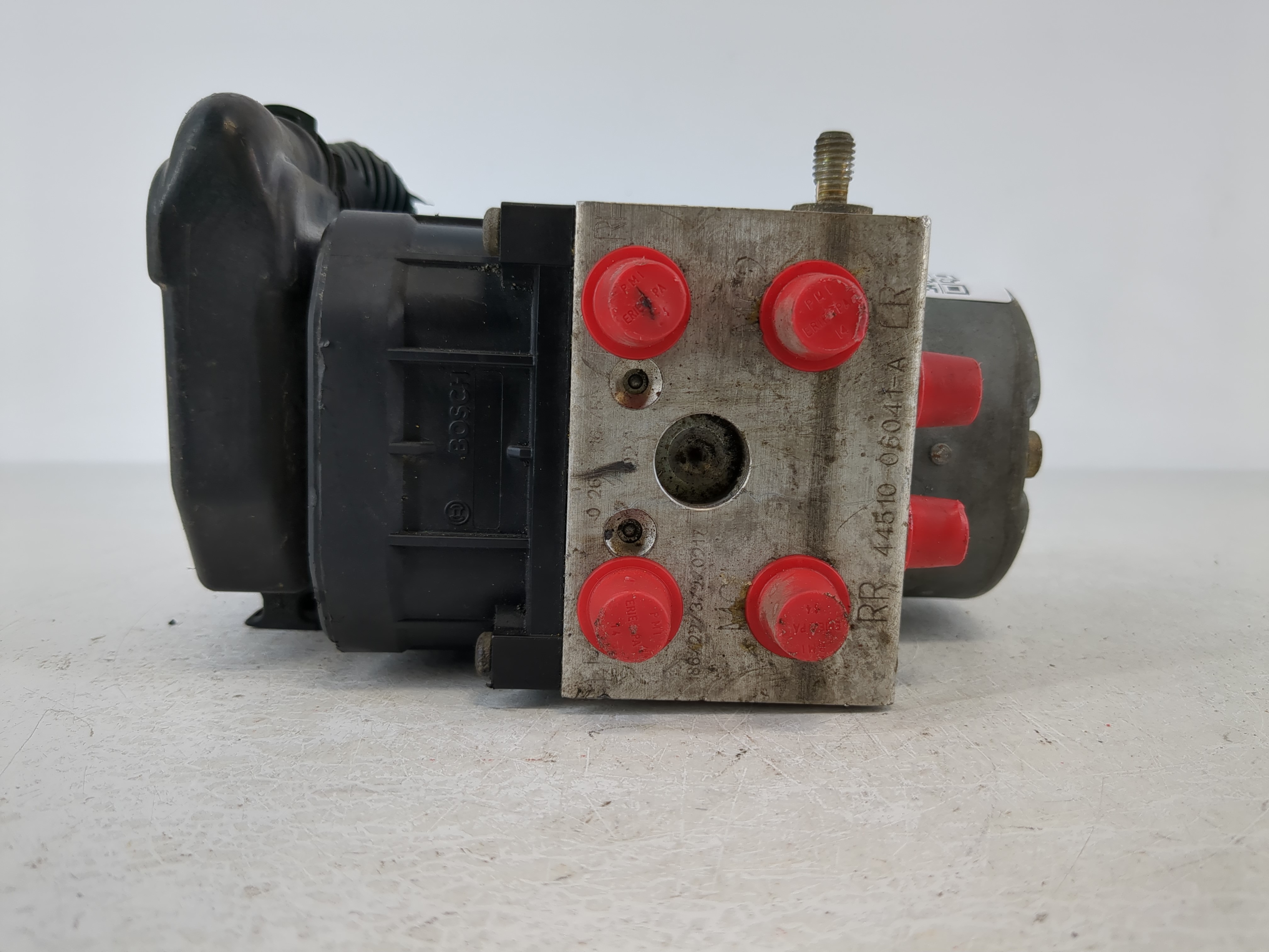 Picture of 2000-2003 Toyota Solara Abs Pump Control Module 1104198