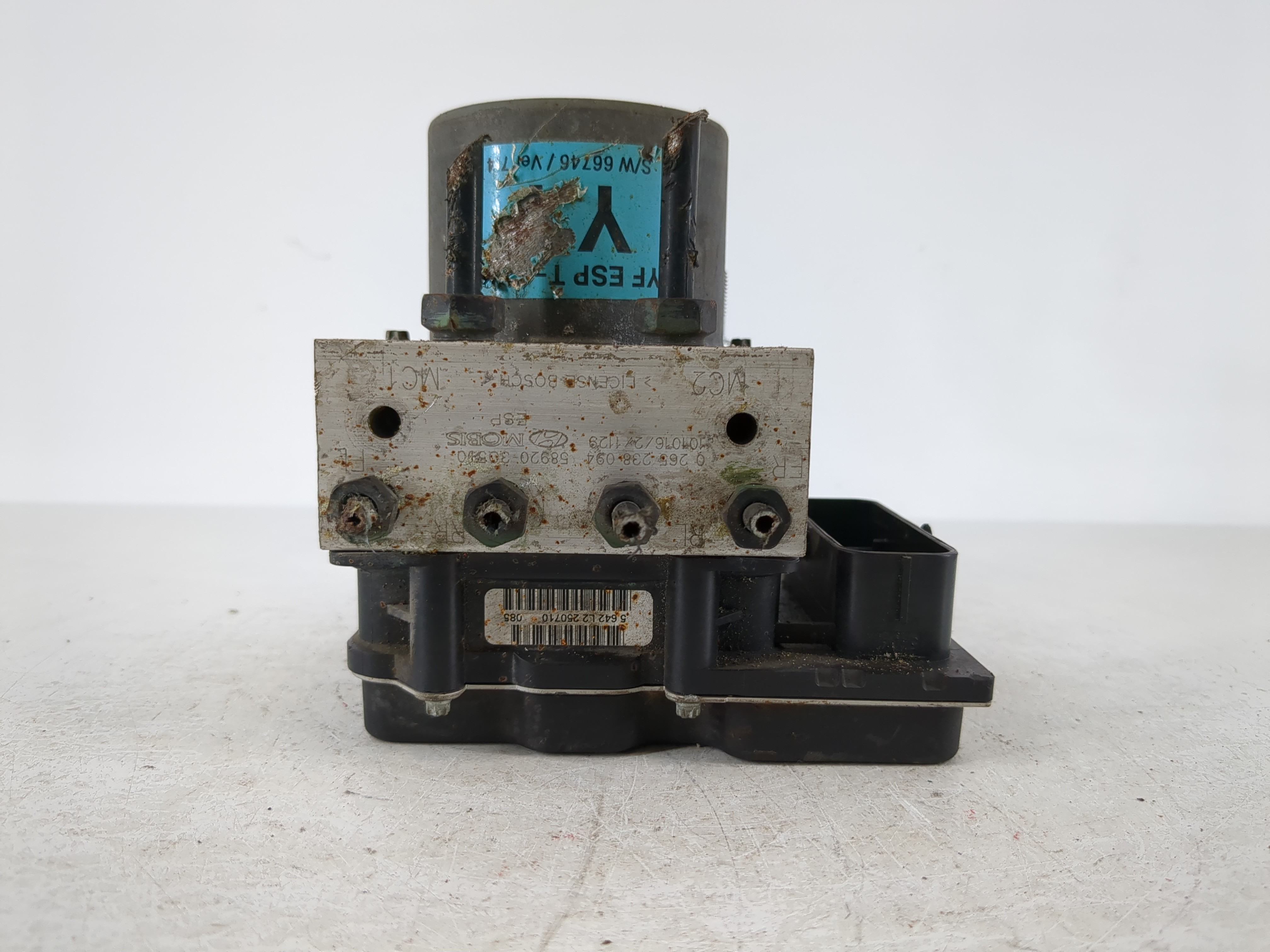 Picture of 2011-2013 Hyundai Sonata Abs Pump Control Module 1104209