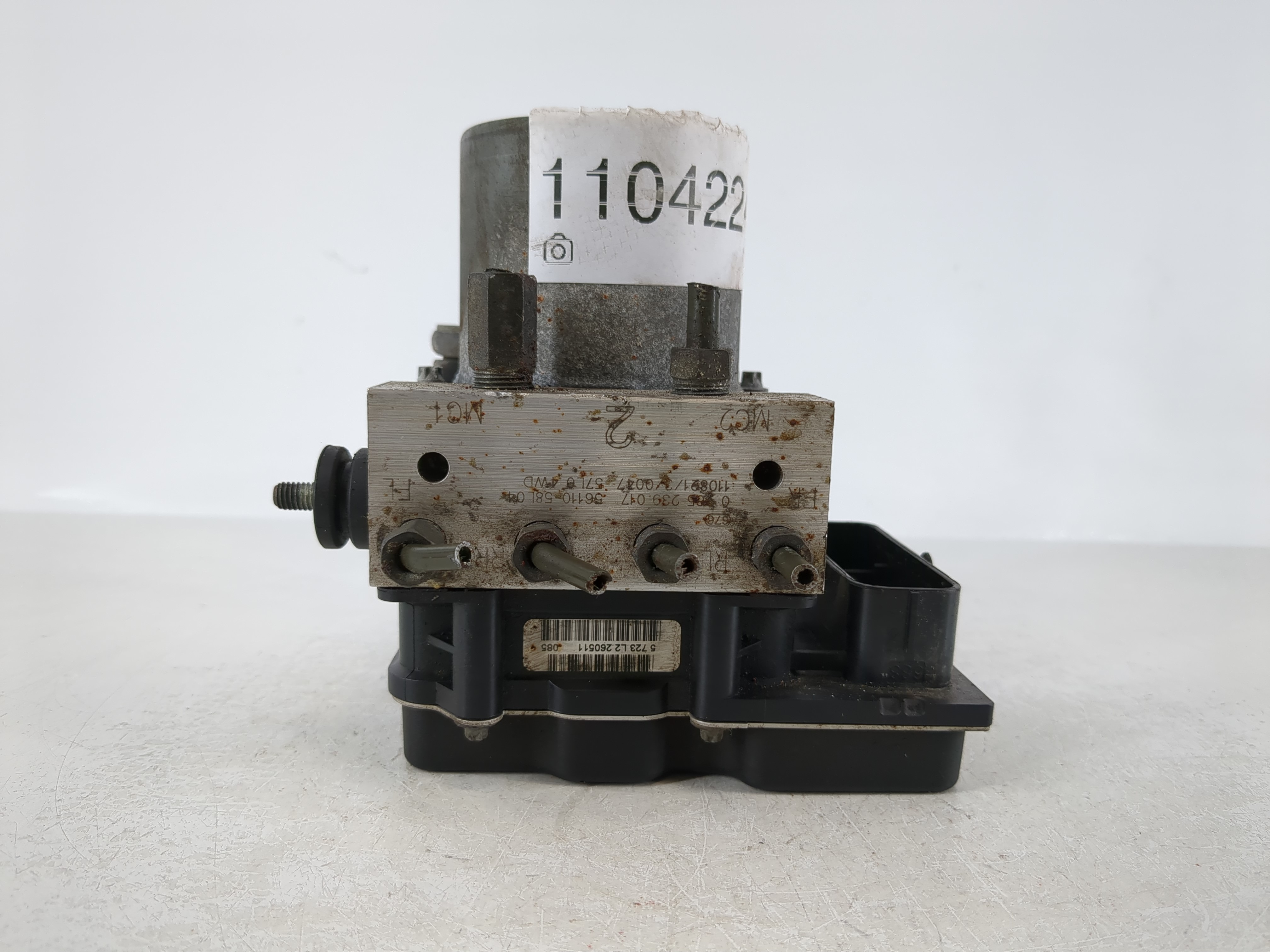 Picture of 2010-2013 Suzuki Kizashi Abs Pump Control Module 1104224