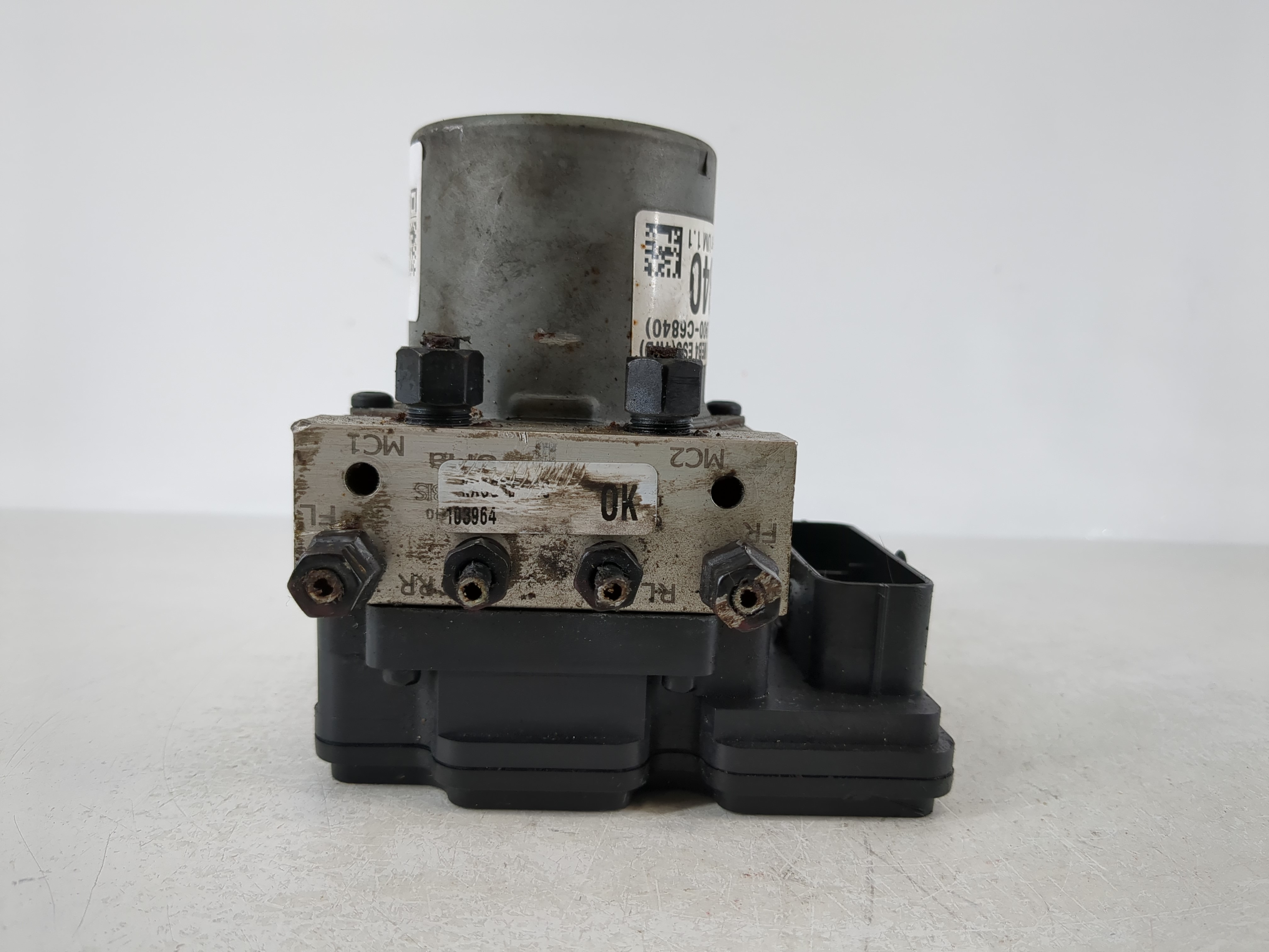 Picture of 2016-2018 Kia Sorento Abs Pump Control Module 1104225