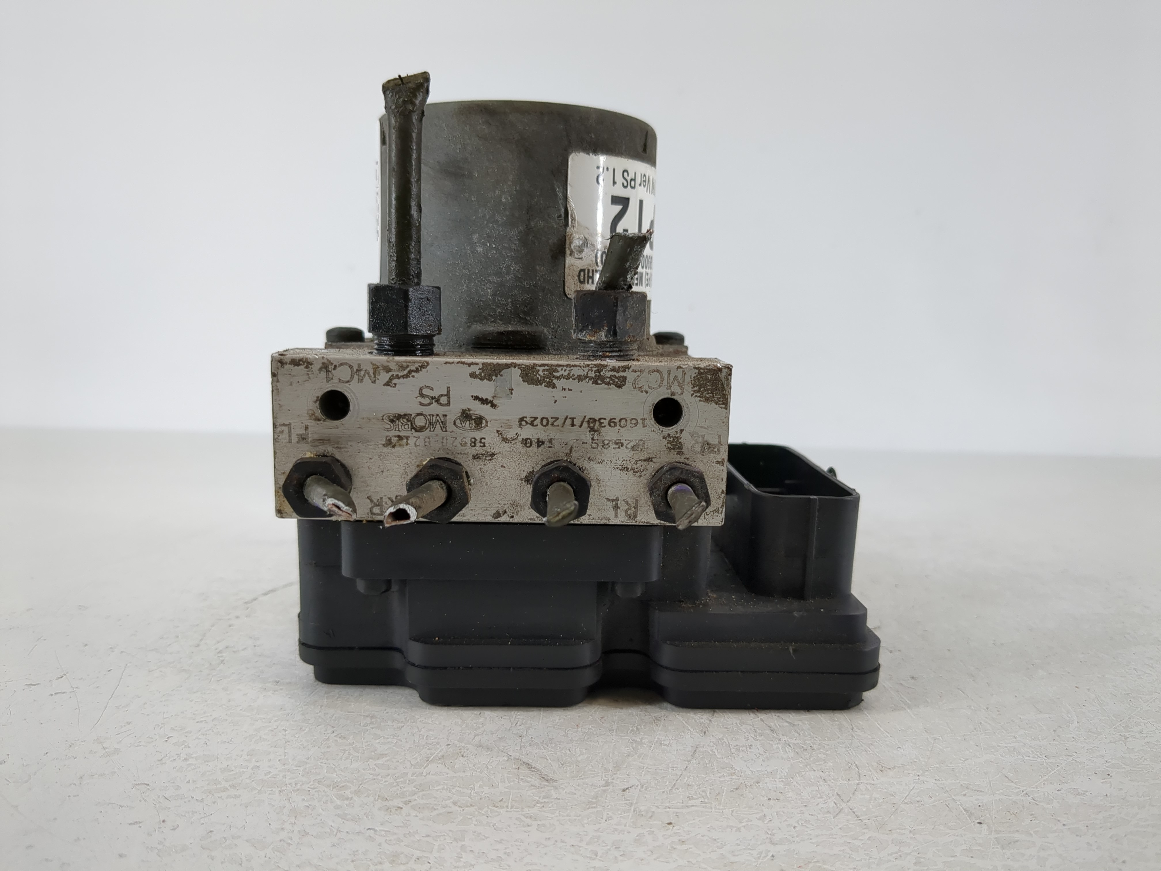 Picture of 2017-2019 Kia Soul Abs Pump Control Module 1104228