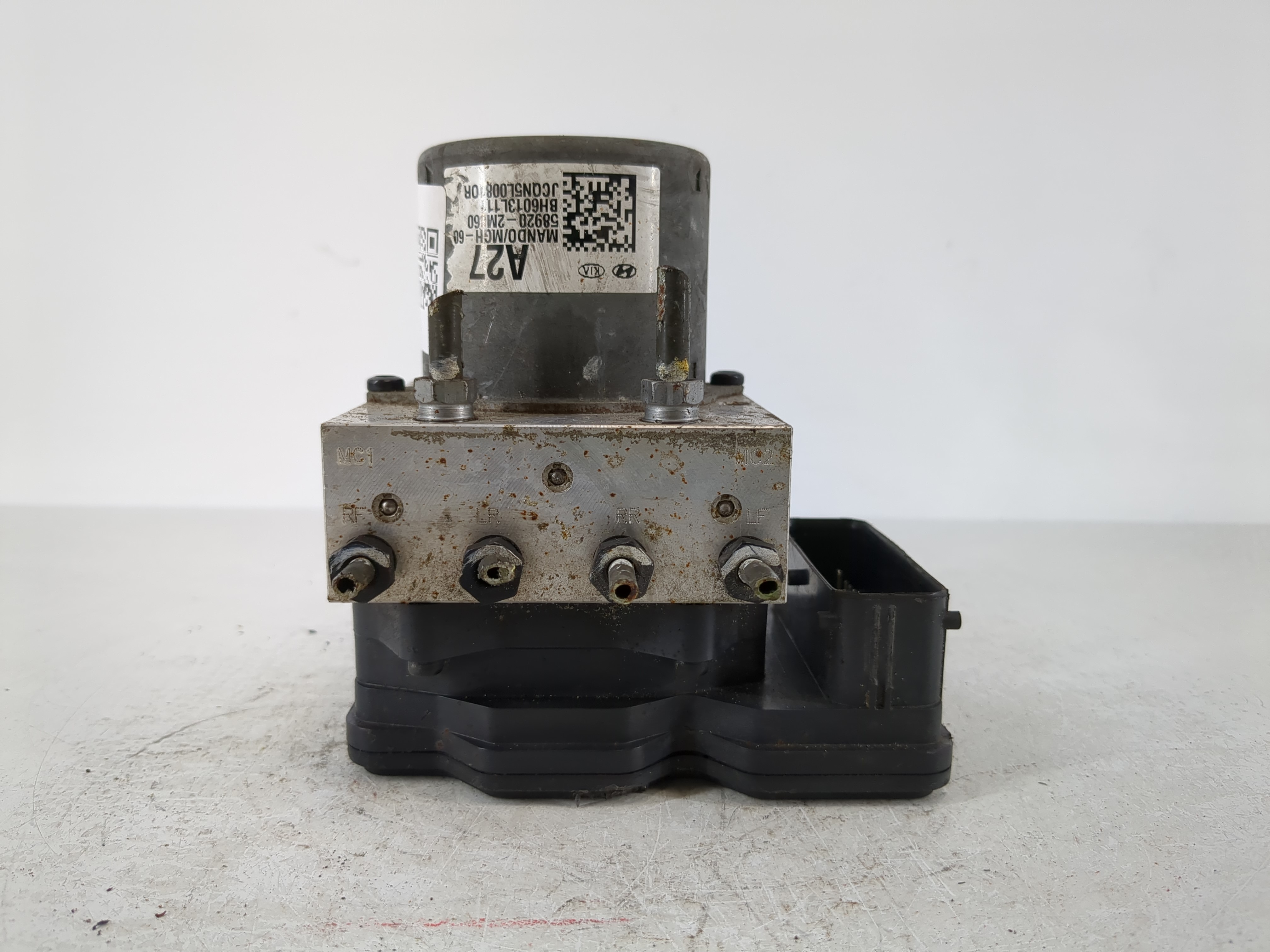 Picture of 2014-2014 Hyundai Genesis Abs Pump Control Module 1104243