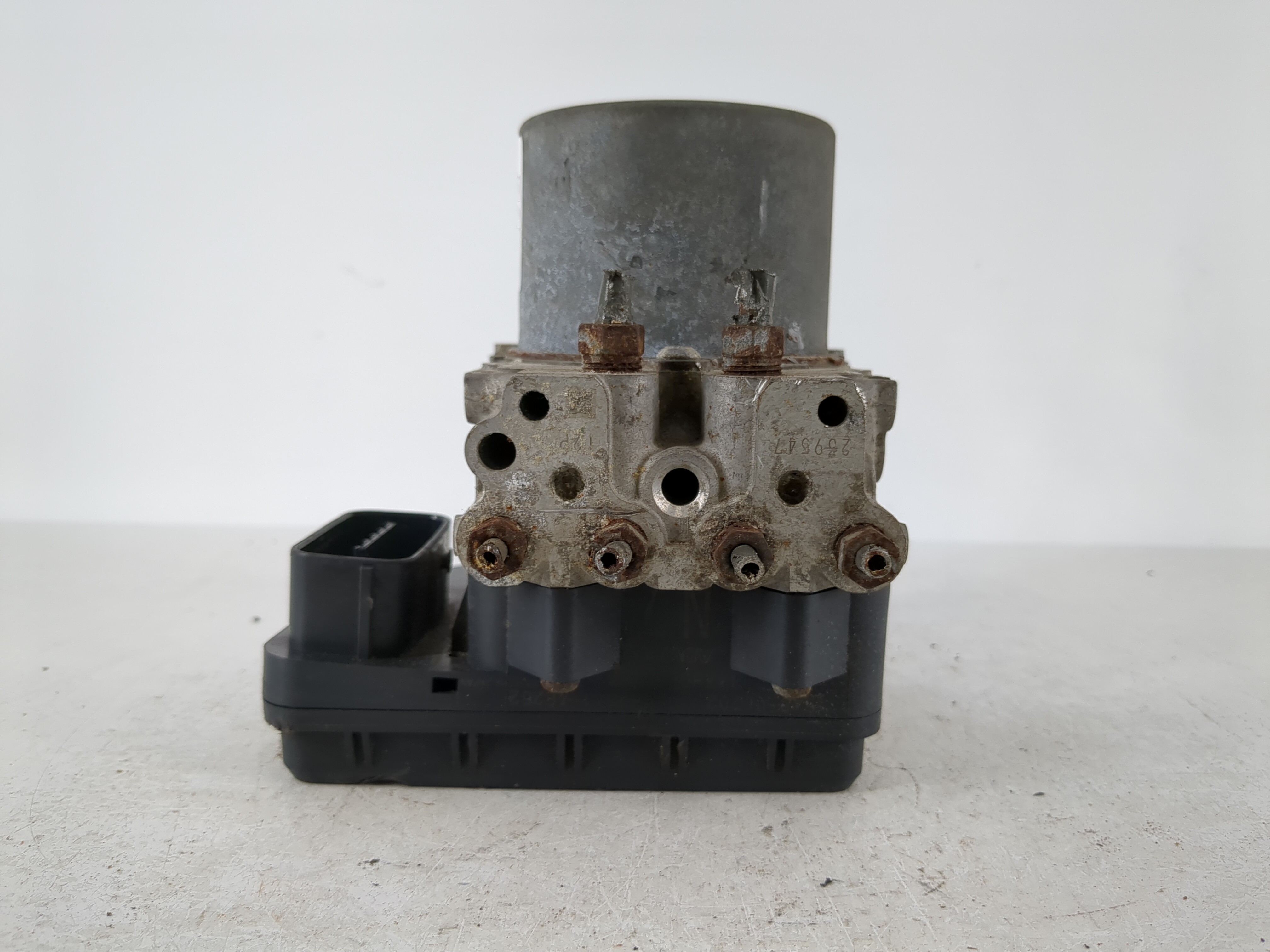 Picture of 2011-2013 Toyota Highlander Abs Pump Control Module 1104267