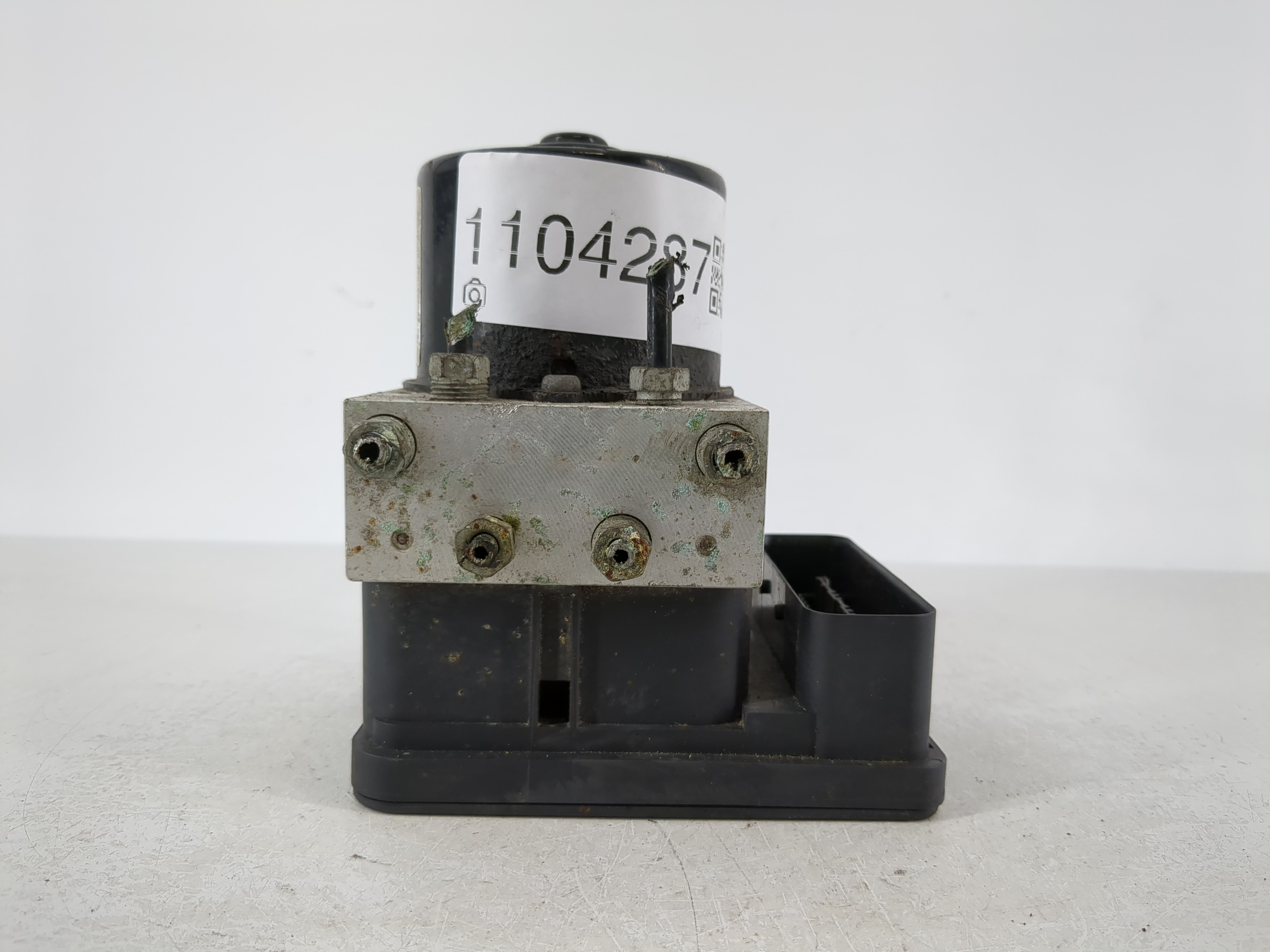 Picture of Volvo V40 Abs Pump Control Module 1104287