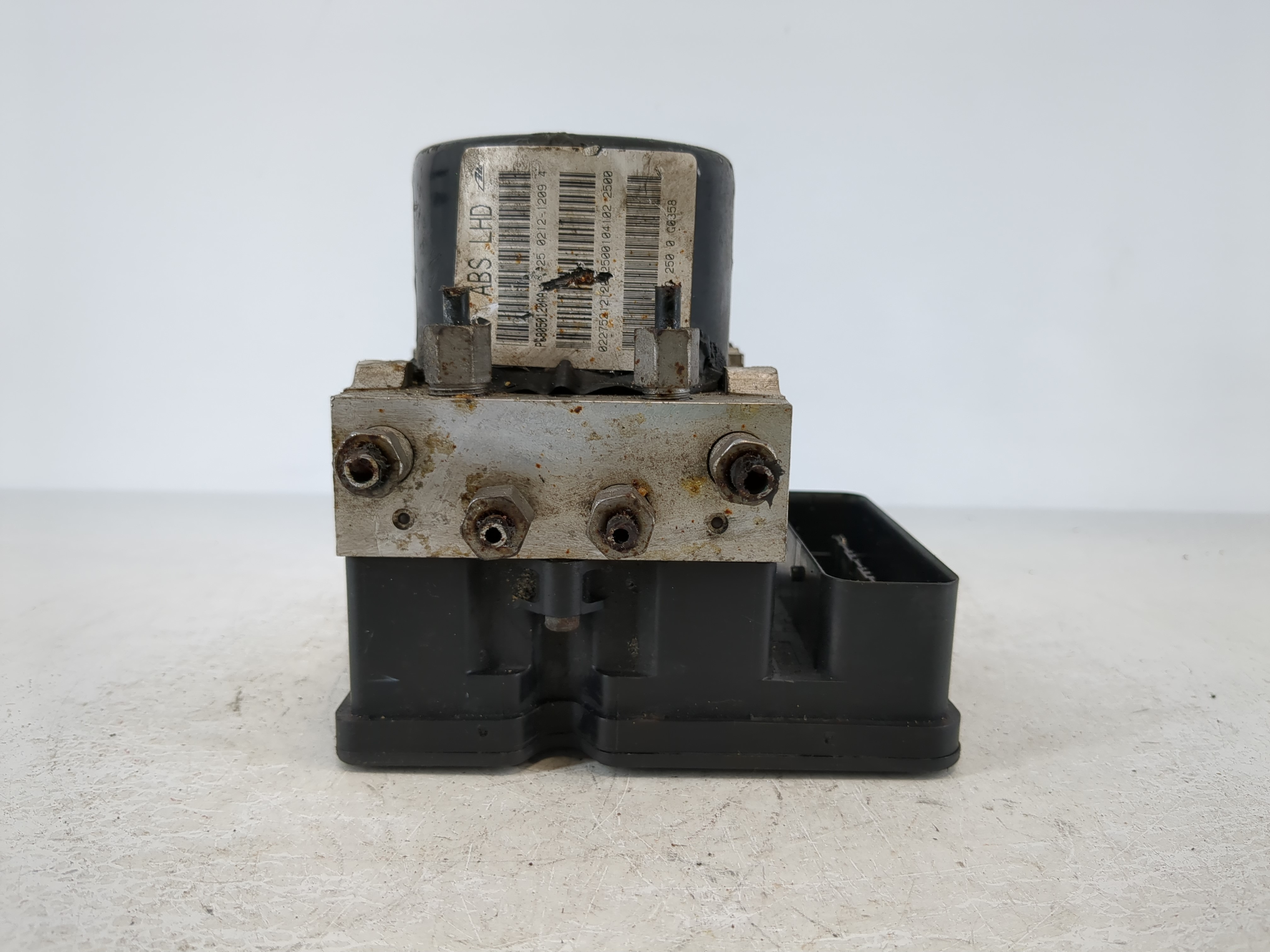 Picture of 2010-2010 Chrysler Sebring Abs Pump Control Module 1104294