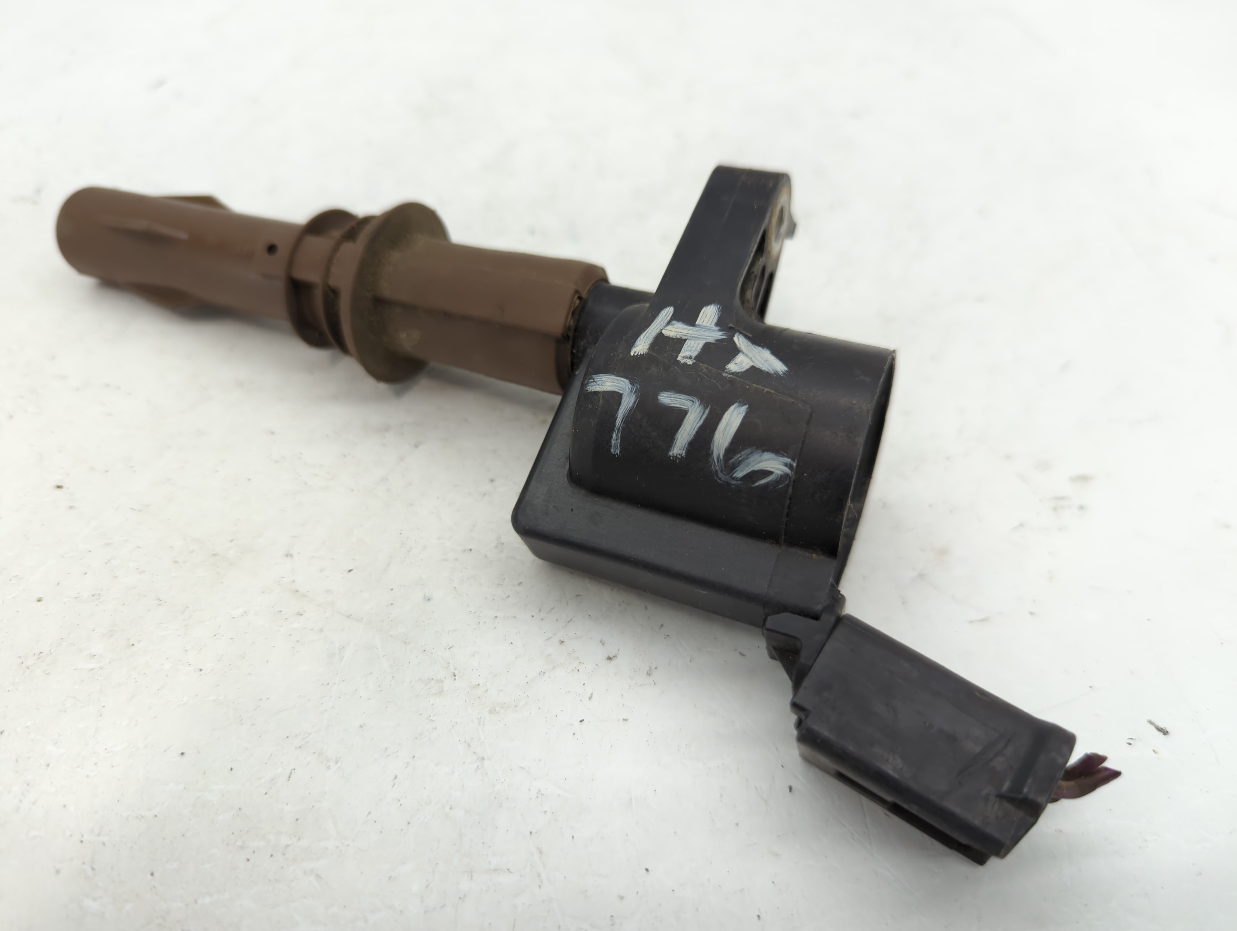 Ford Expedition Ignition Coil Igniter Pack 1104524 - Oemusedautoparts1.com
