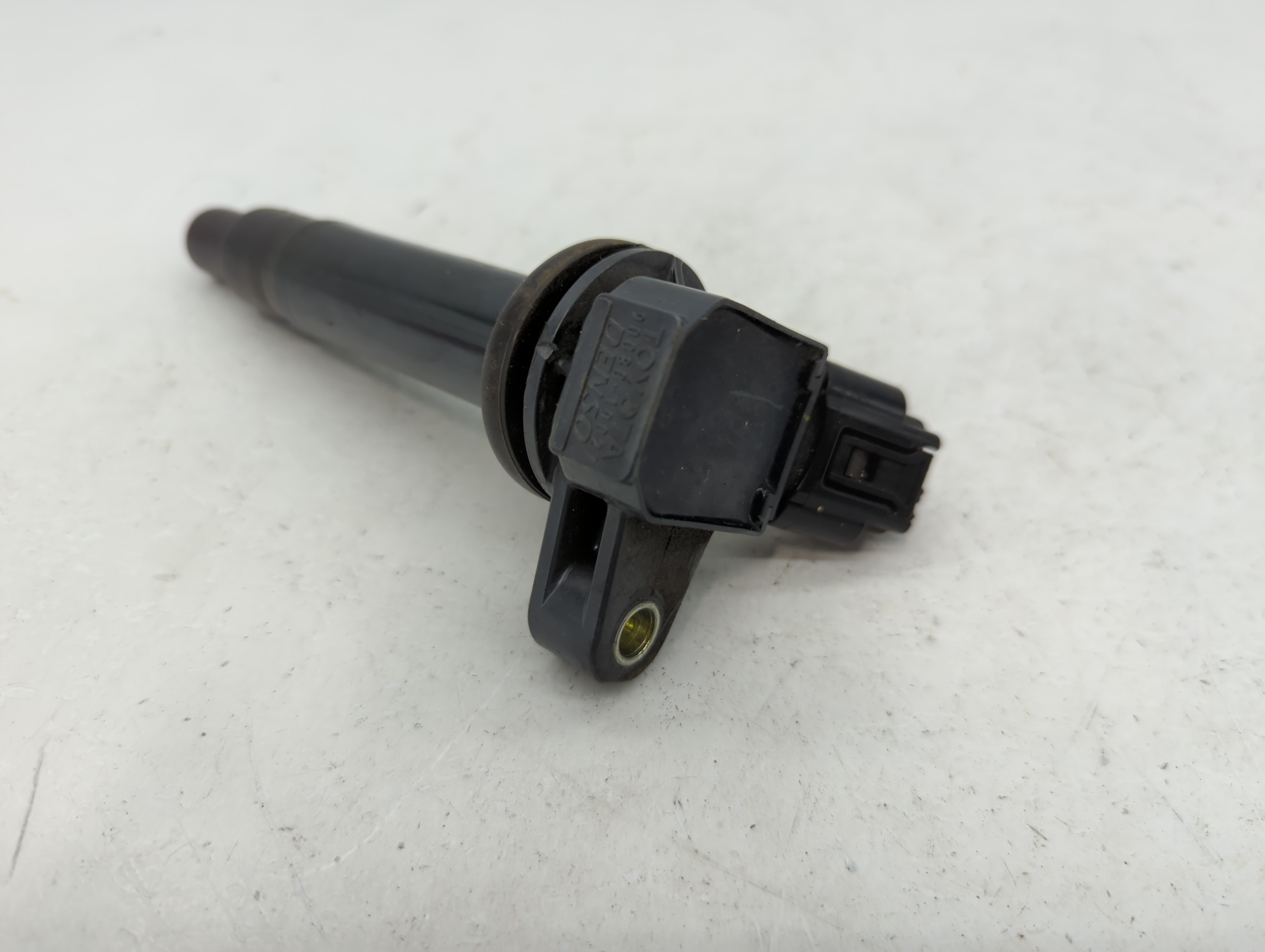 2000-2009 Toyota Tundra Ignition Coil Igniter Pack 1104528 - Oemusedautoparts1.com