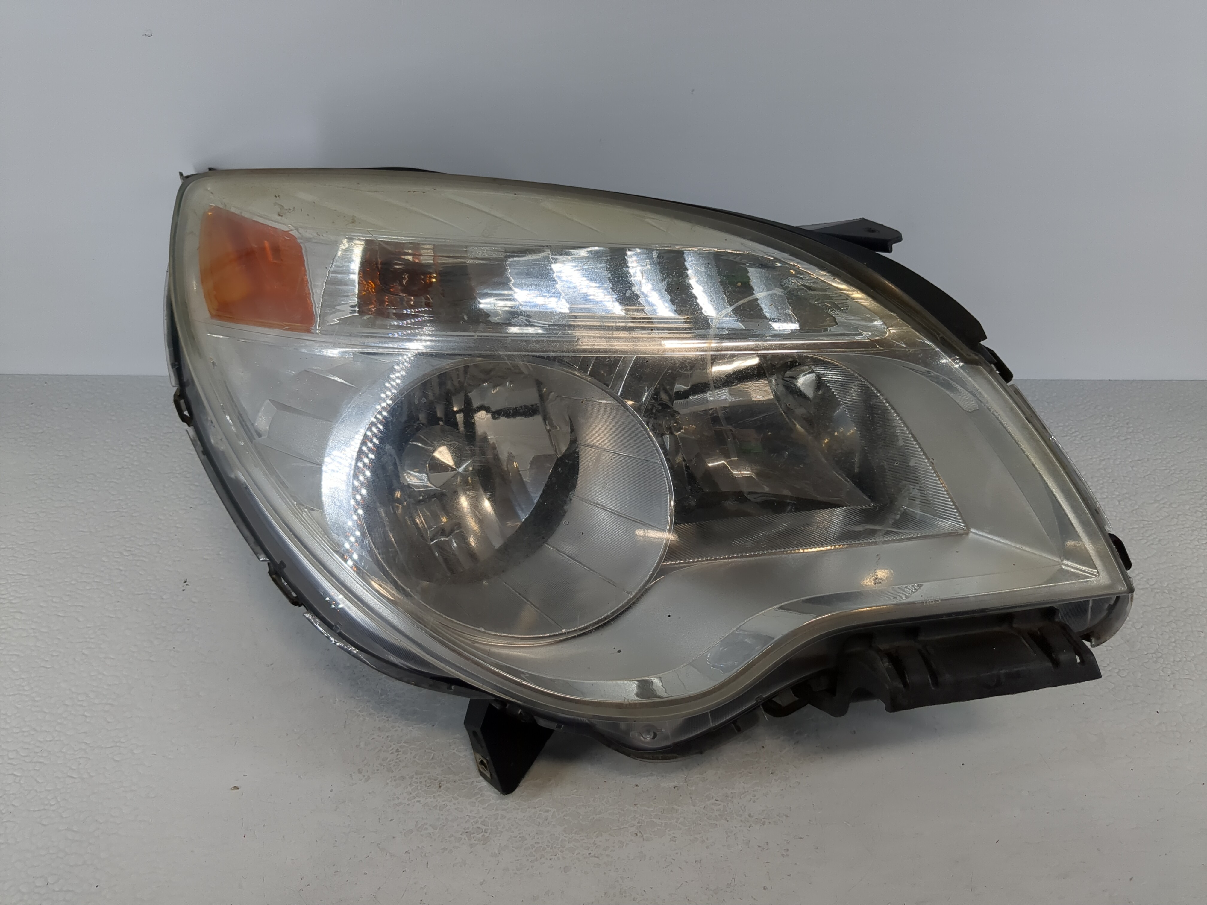 Picture of 2013-2016 Buick Encore Passenger Right Oem Head Light Headlight Lamp 1104536