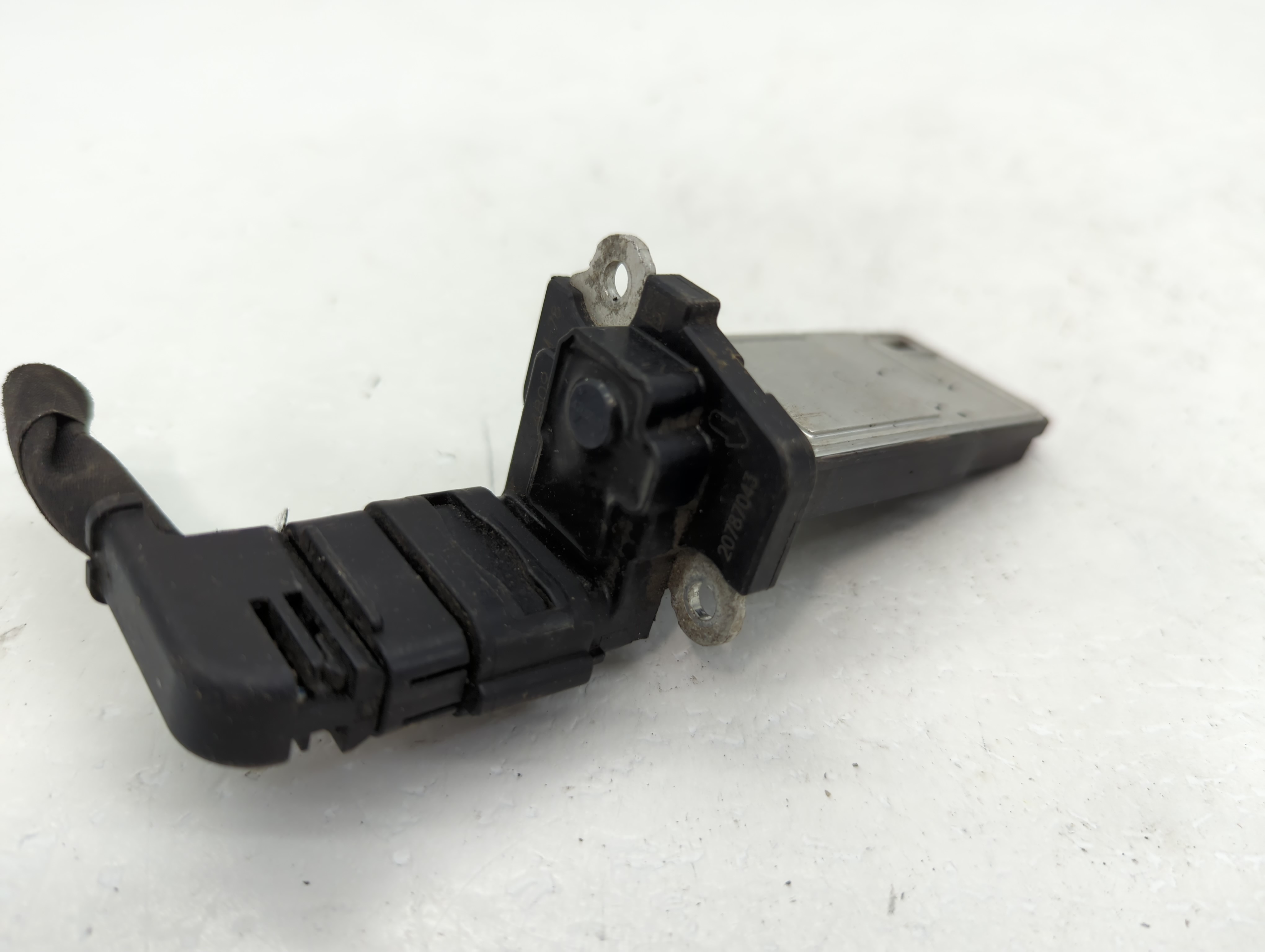 2013-2016 Chevrolet Malibu Mass Air Flow Meter Maf 1104611 - Oemusedautoparts1.com